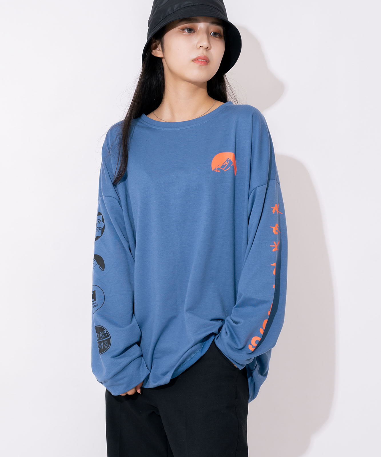 極美品 1度着のみ【 ASHLEY WILLIAMS 】ロンT 袖プリント XS DEVICE select 袖プリント ロンT メンズ レディース TA057
