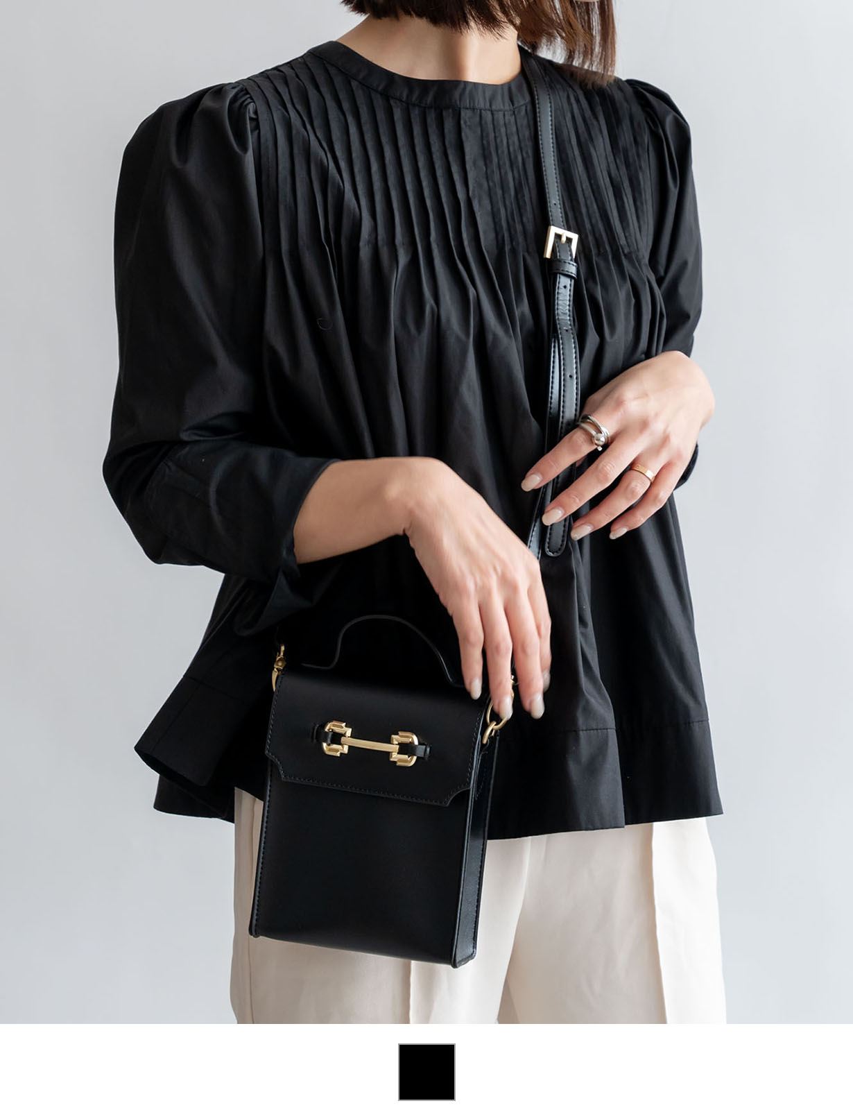 Rename ゴールドカラーバックル スクエア ミニショルダーバッグ