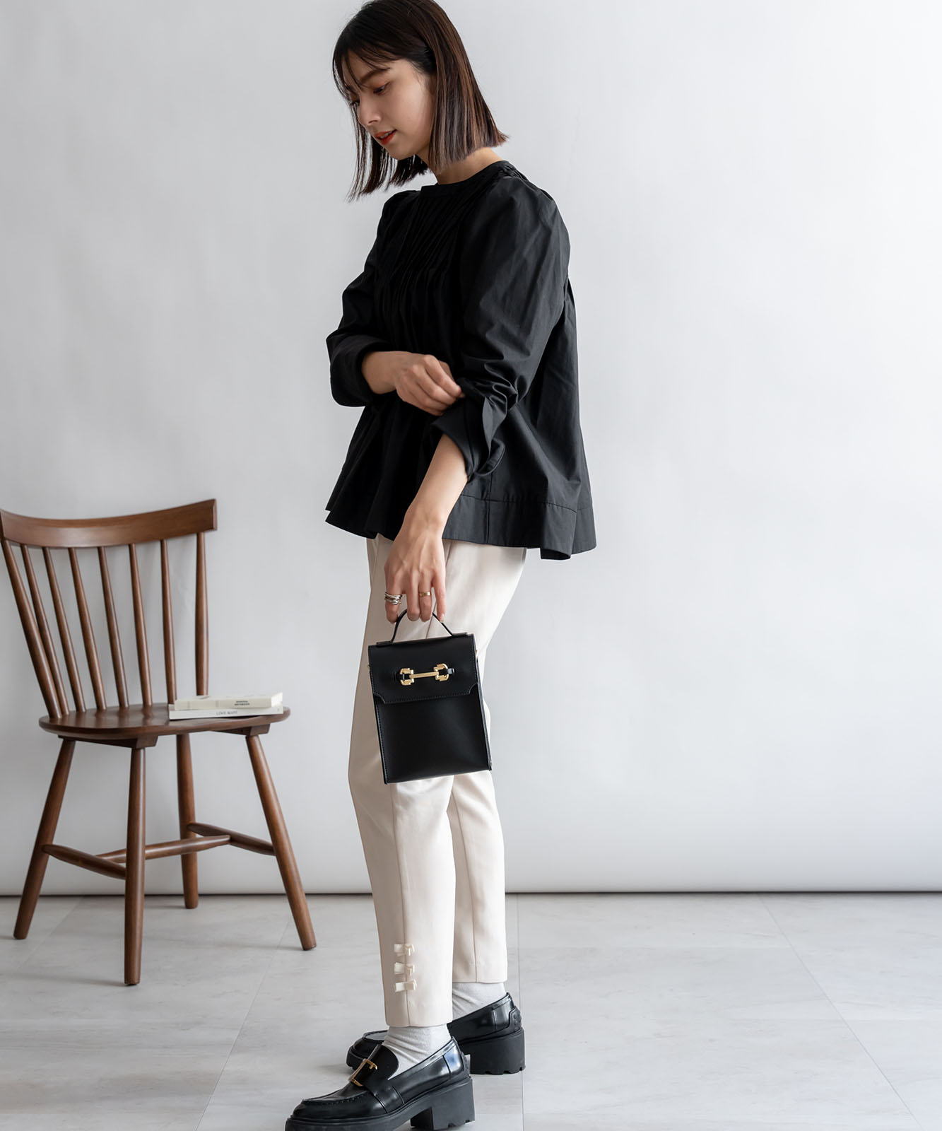 Rename ゴールドカラーバックル スクエア ミニショルダーバッグ RTG22133