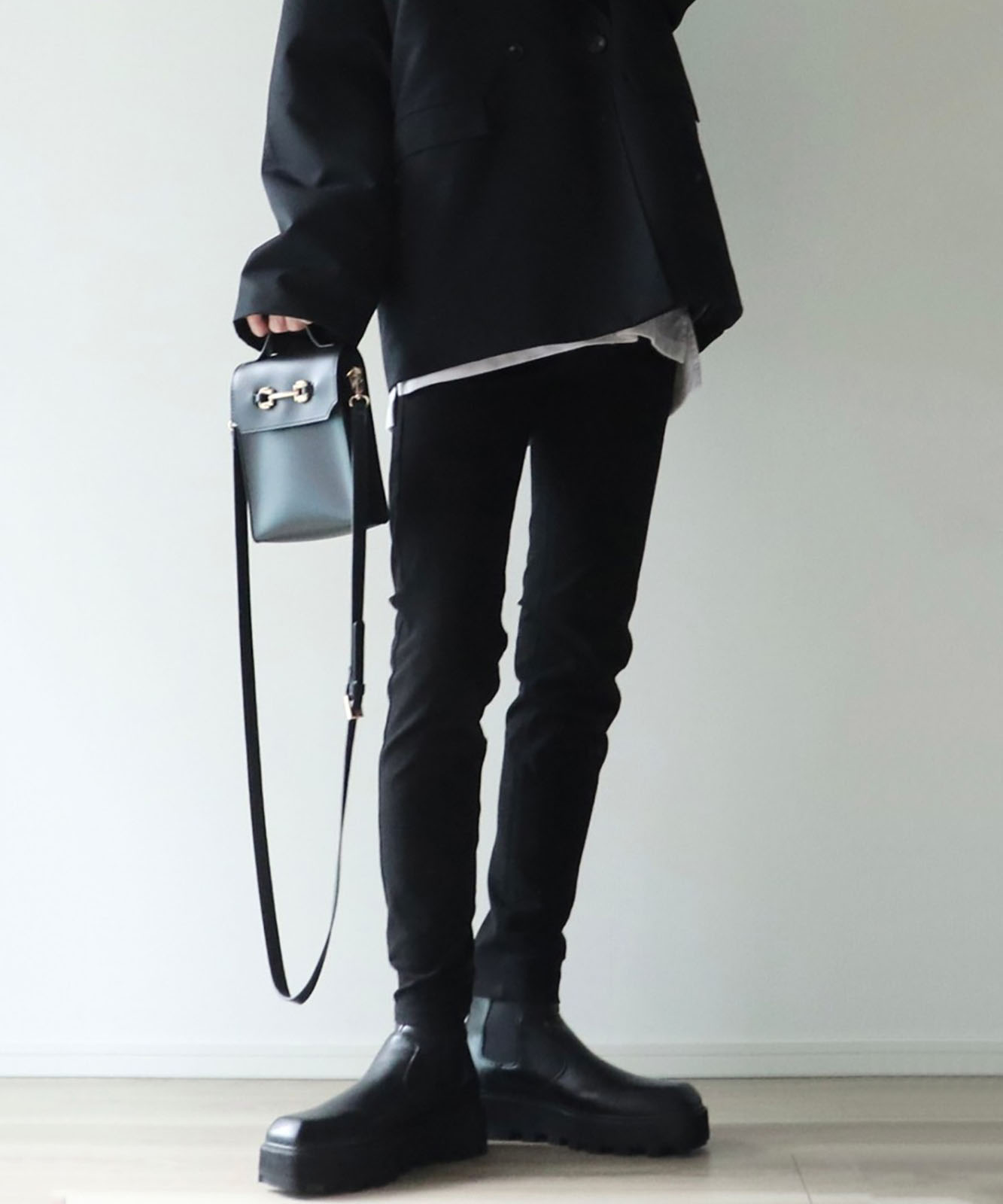 Rename ゴールドカラーバックル スクエア ミニショルダーバッグ