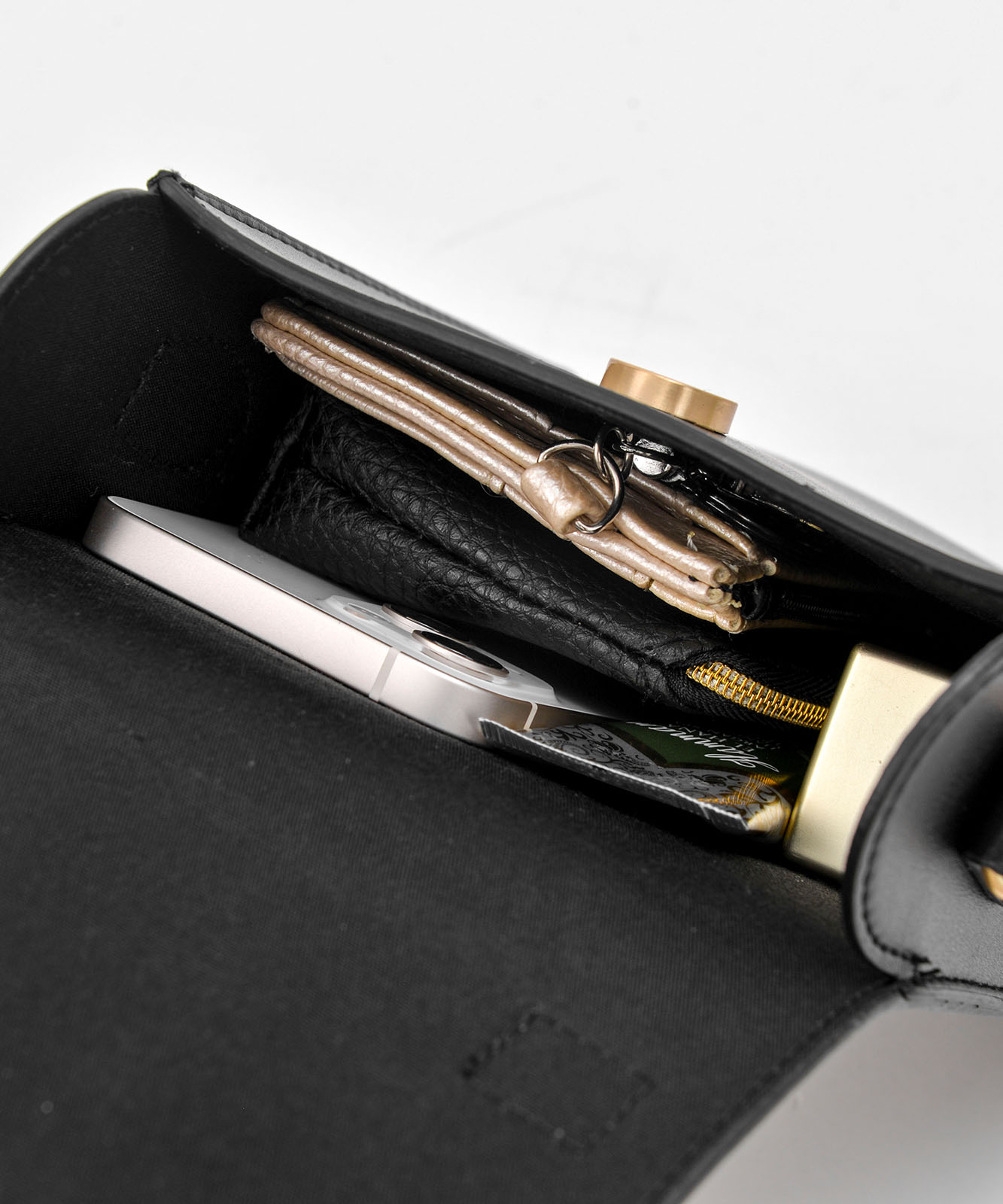 Rename ゴールドカラーバックル スクエア ミニショルダーバッグ