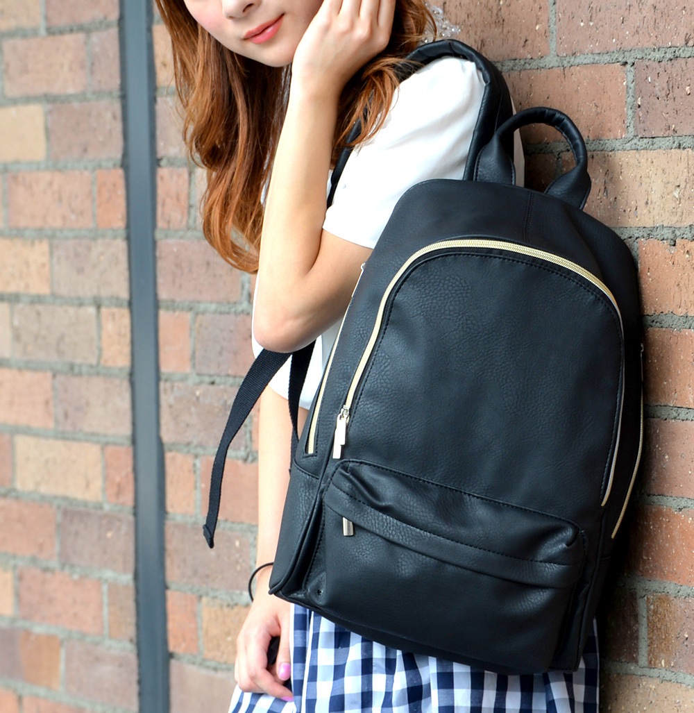 Rename スクエア リュック