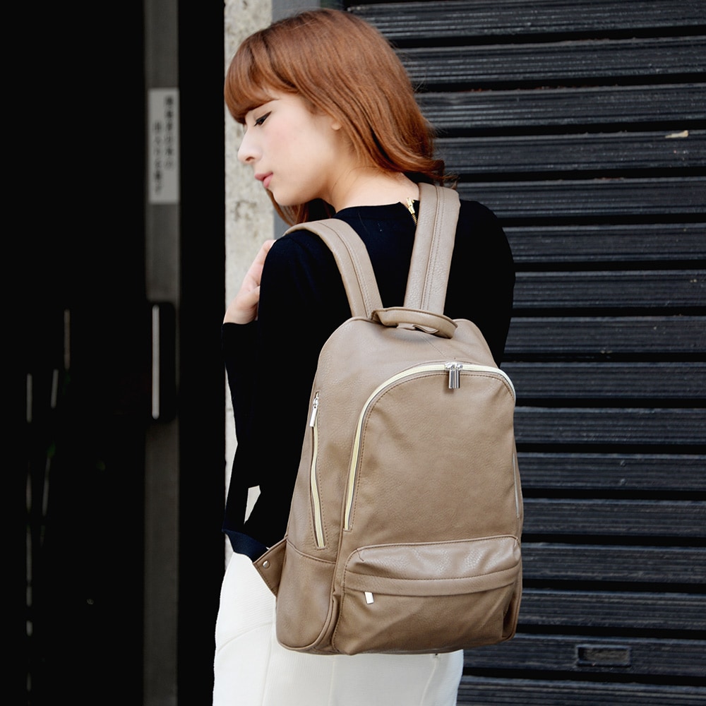 Rename スクエア リュック