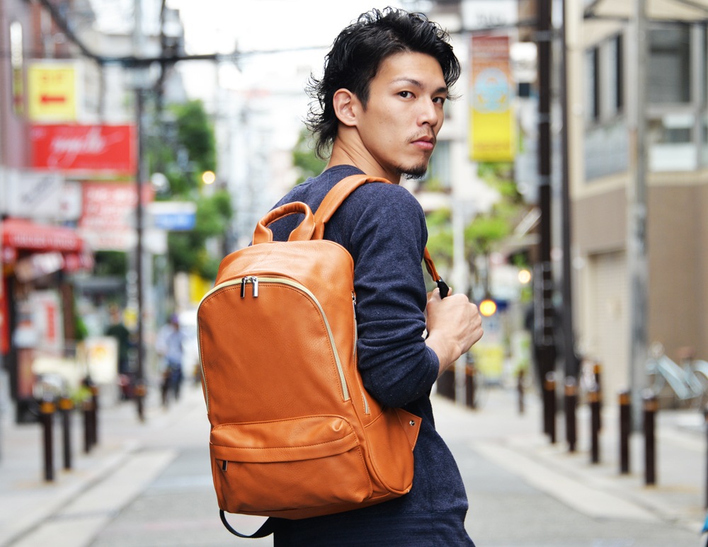 Rename スクエア リュック