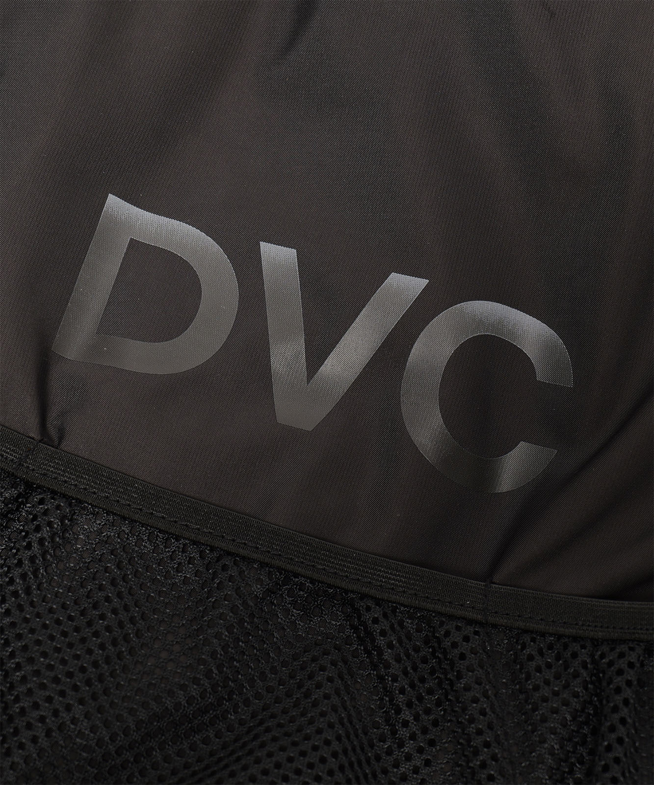 【 DEVICE 】 DVCロゴ メッシュ ナップサック リュック バックパック 巾着バッグ 軽量 テック ストリート メンズ レディース DRN26036
