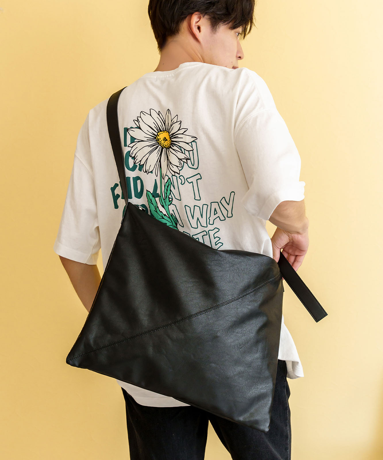 DEVICE＋ フェイクレザーベルト ショルダーバッグ