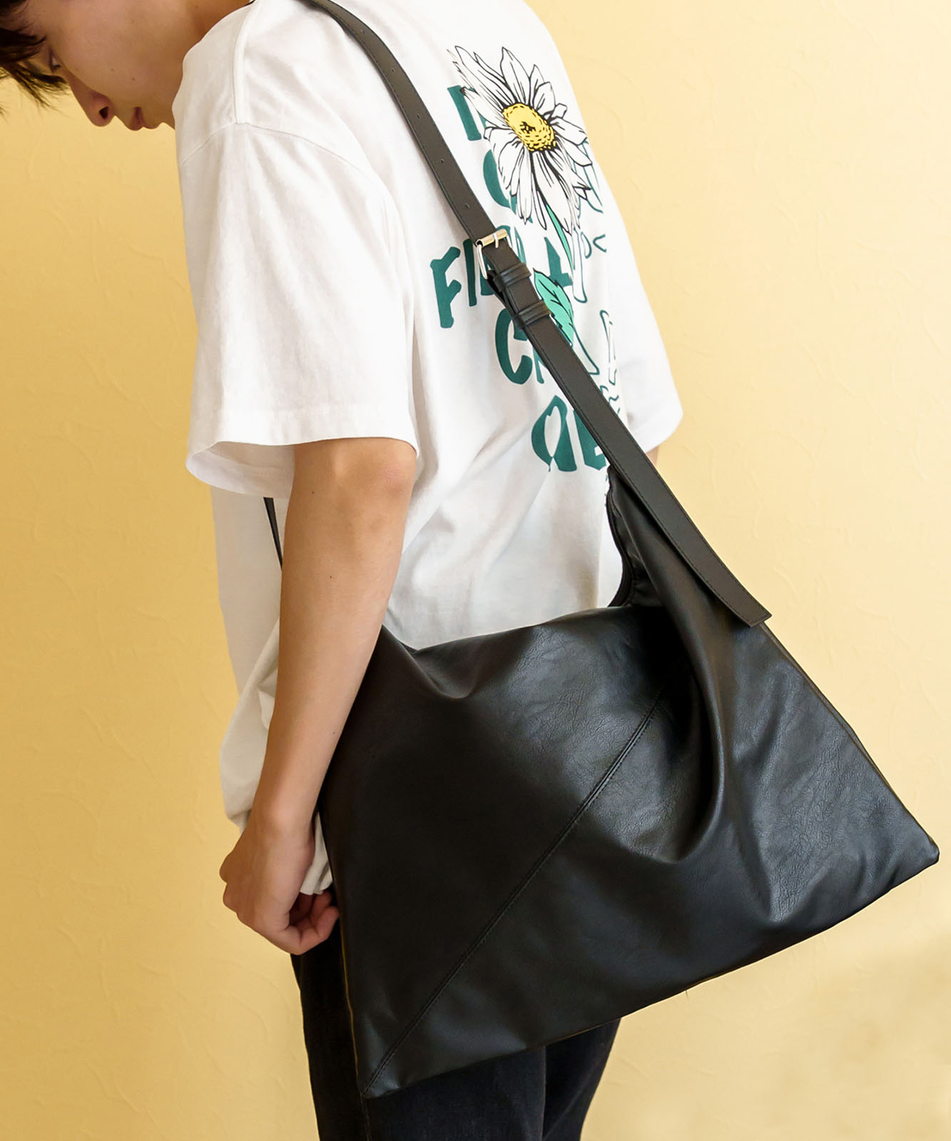 DEVICE＋ フェイクレザーベルト ショルダーバッグ