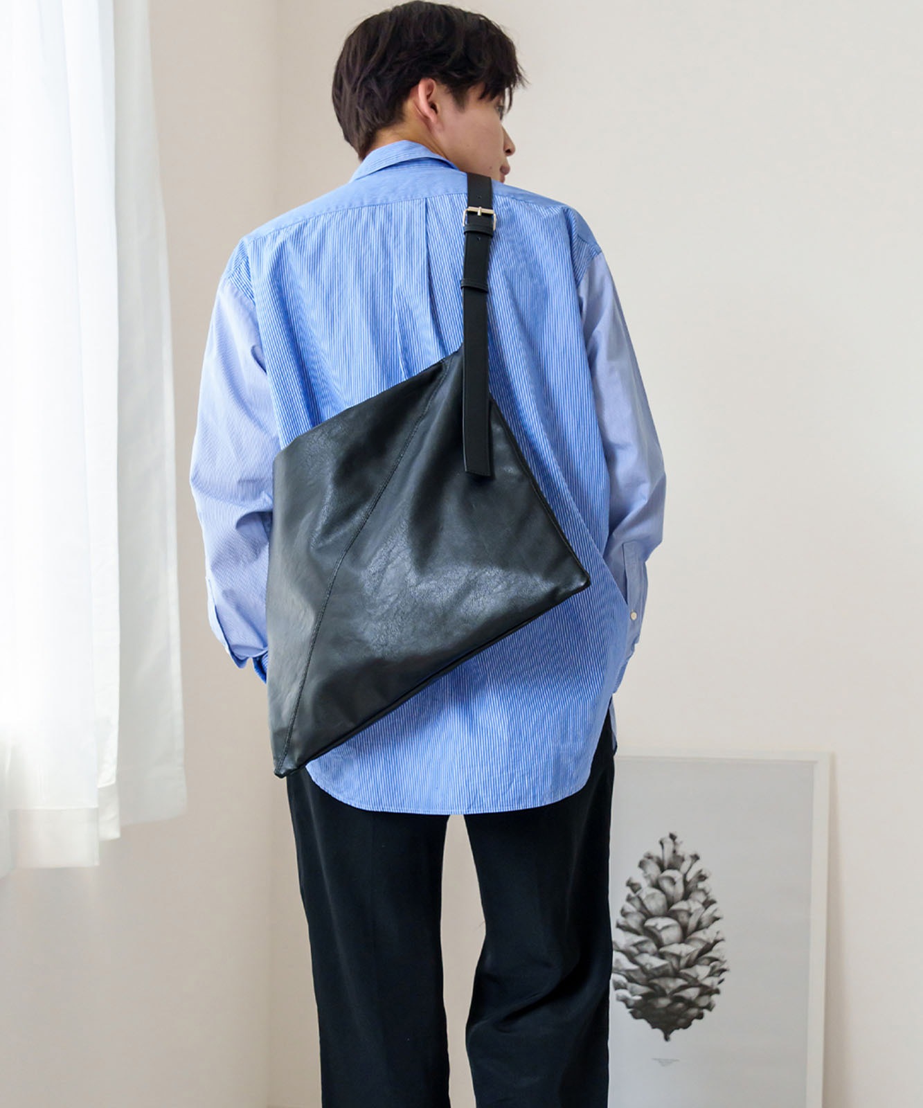 DEVICE＋ フェイクレザーベルト ショルダーバッグ