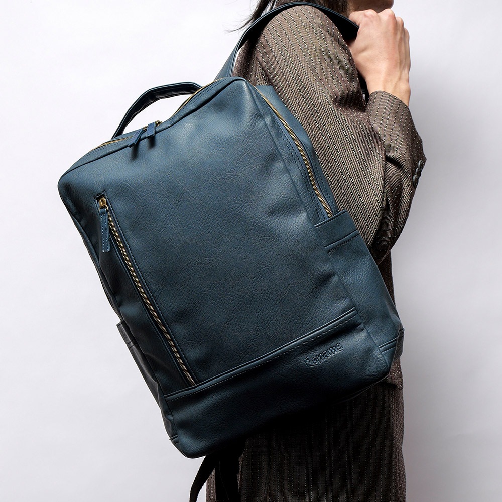 Rename roots リュック