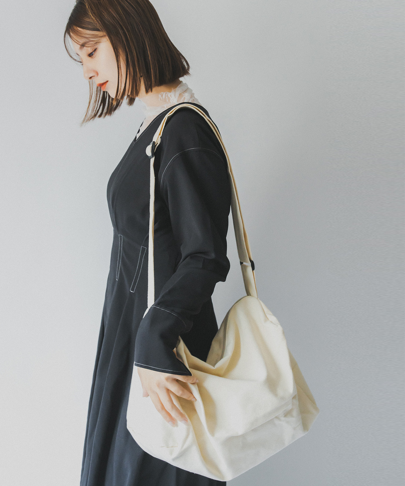 Rename キャンバス ショルダーバッグ