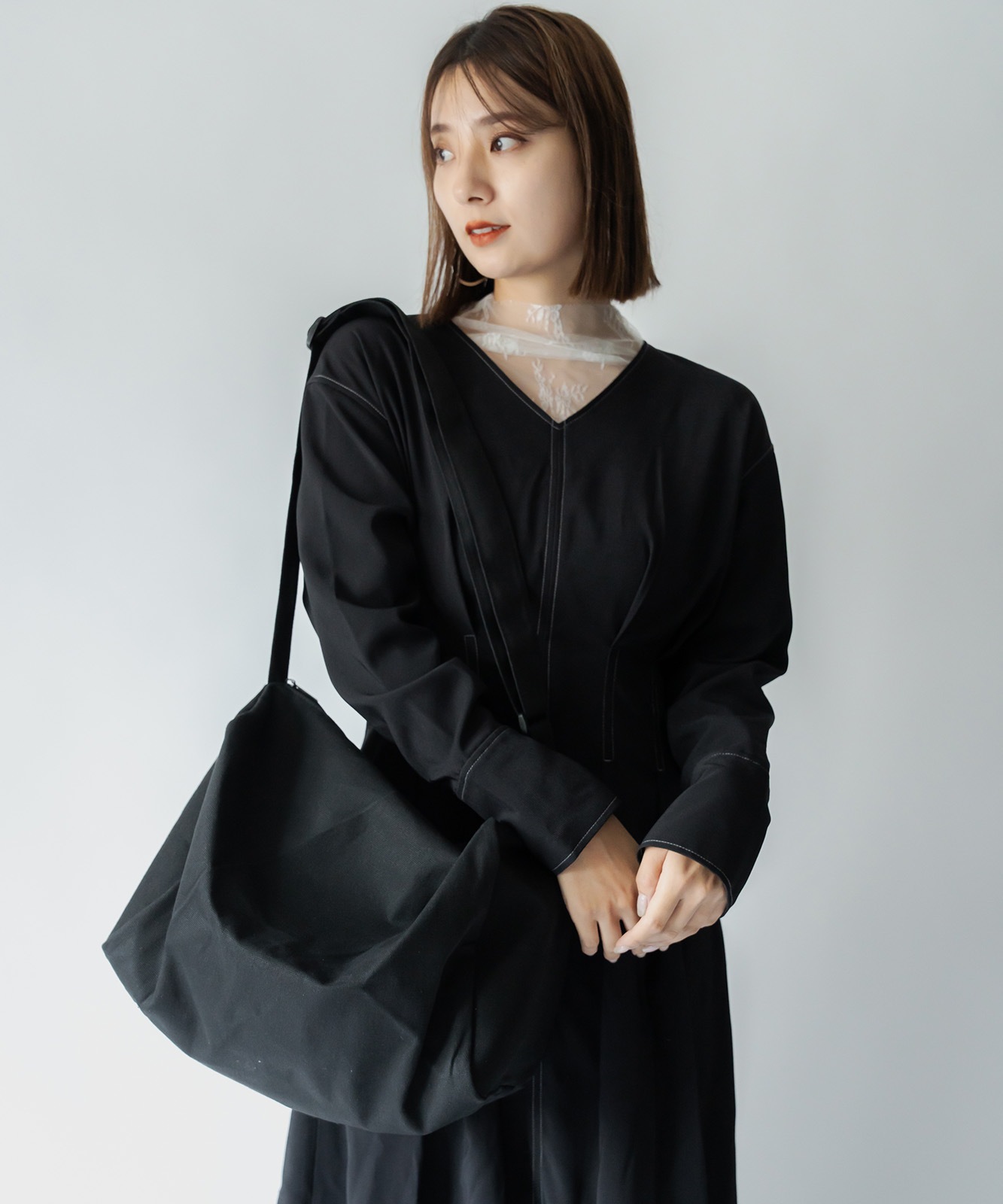 Rename キャンバス ショルダーバッグ