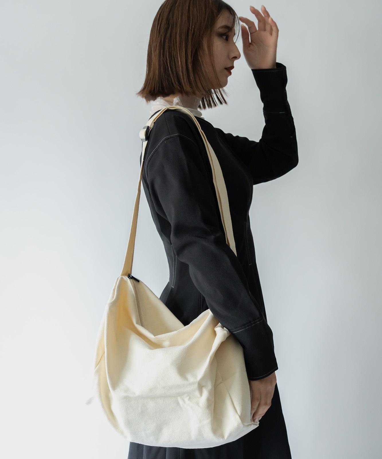 Rename キャンバス ショルダーバッグ