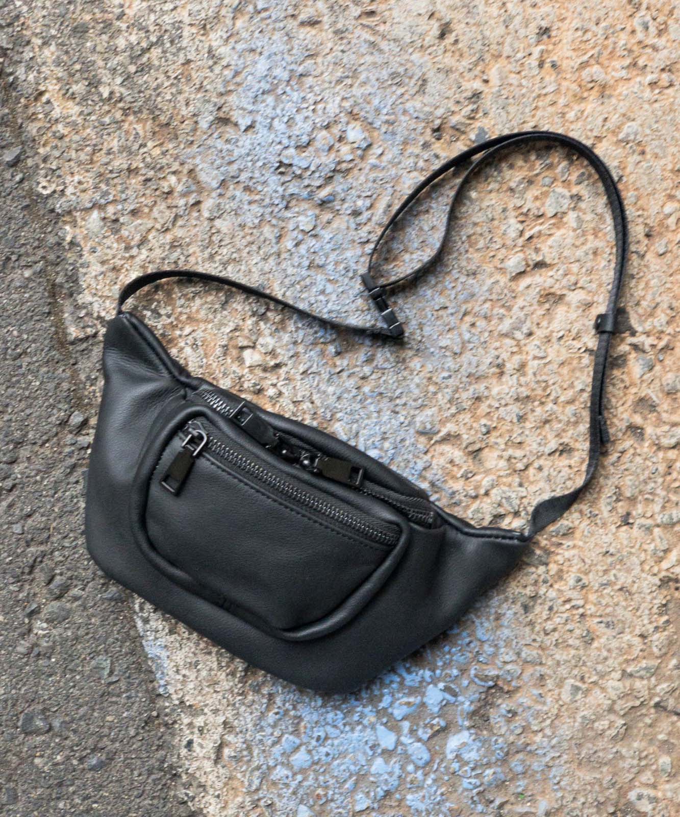 Rename 本革 ミニ ウエストバッグ