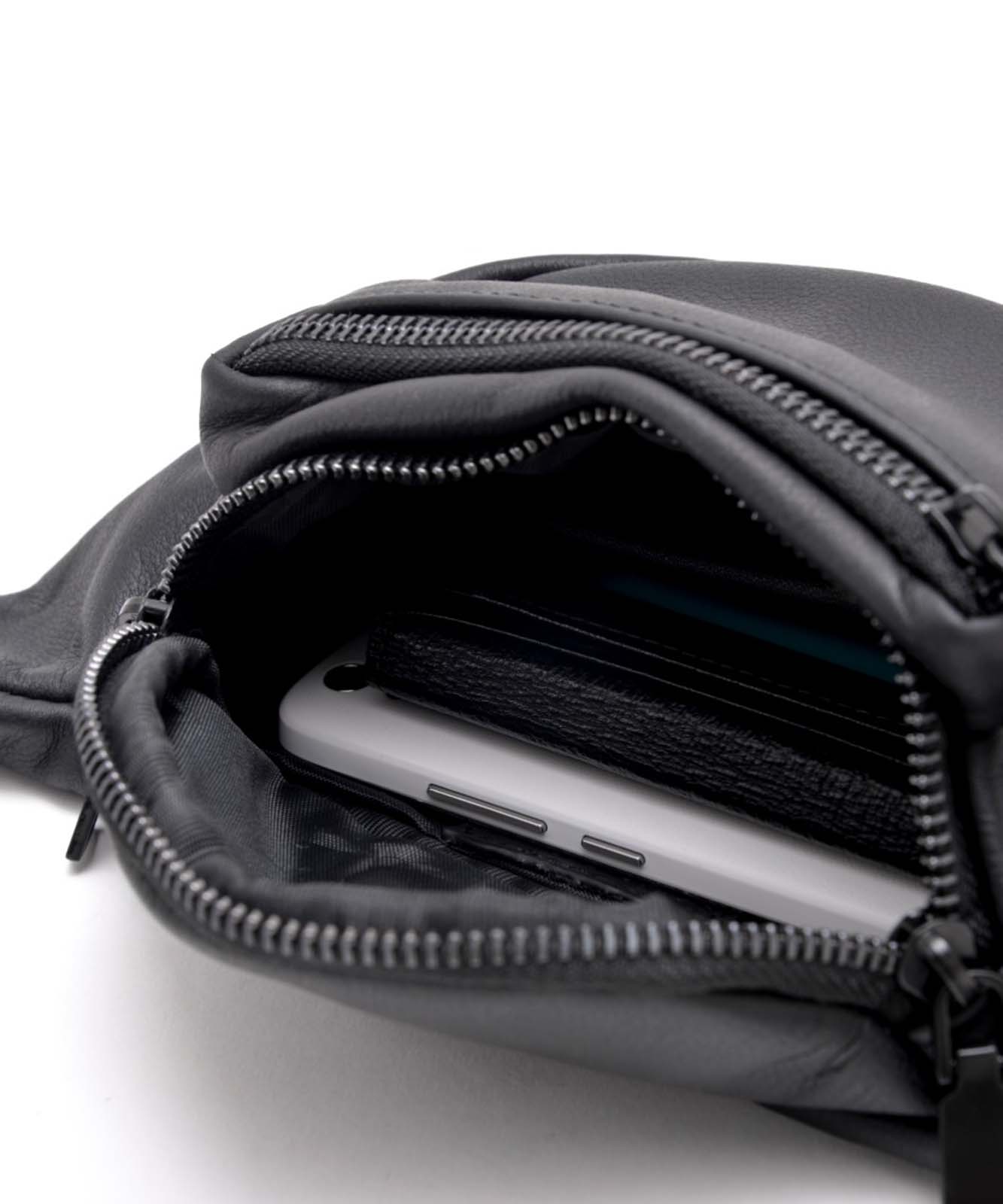 Rename 本革 ミニ ウエストバッグ