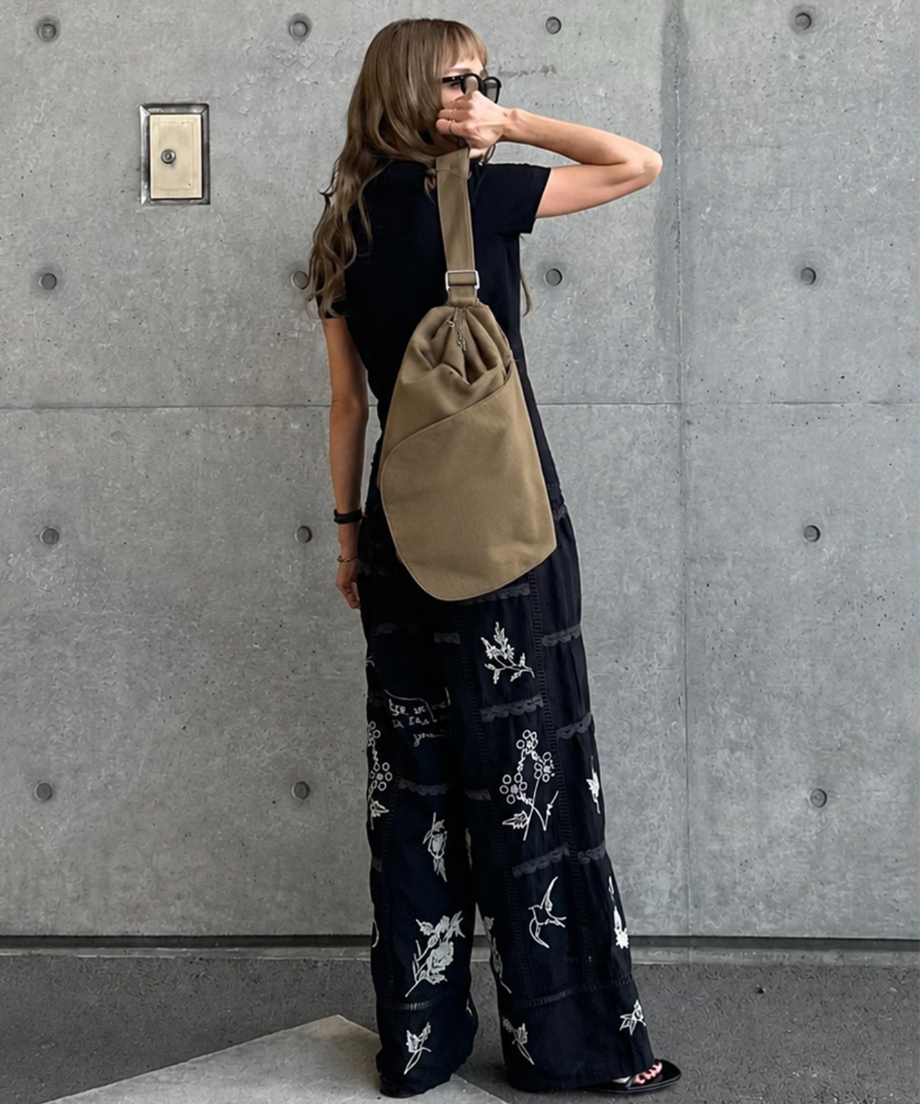 【 REAIMER 】 キャンバス 2WAY ショルダーバッグ レディース ボディバッグ メッセンジャーバッグ 大容量 A4 PC収納 通学 大きめ MSC26056