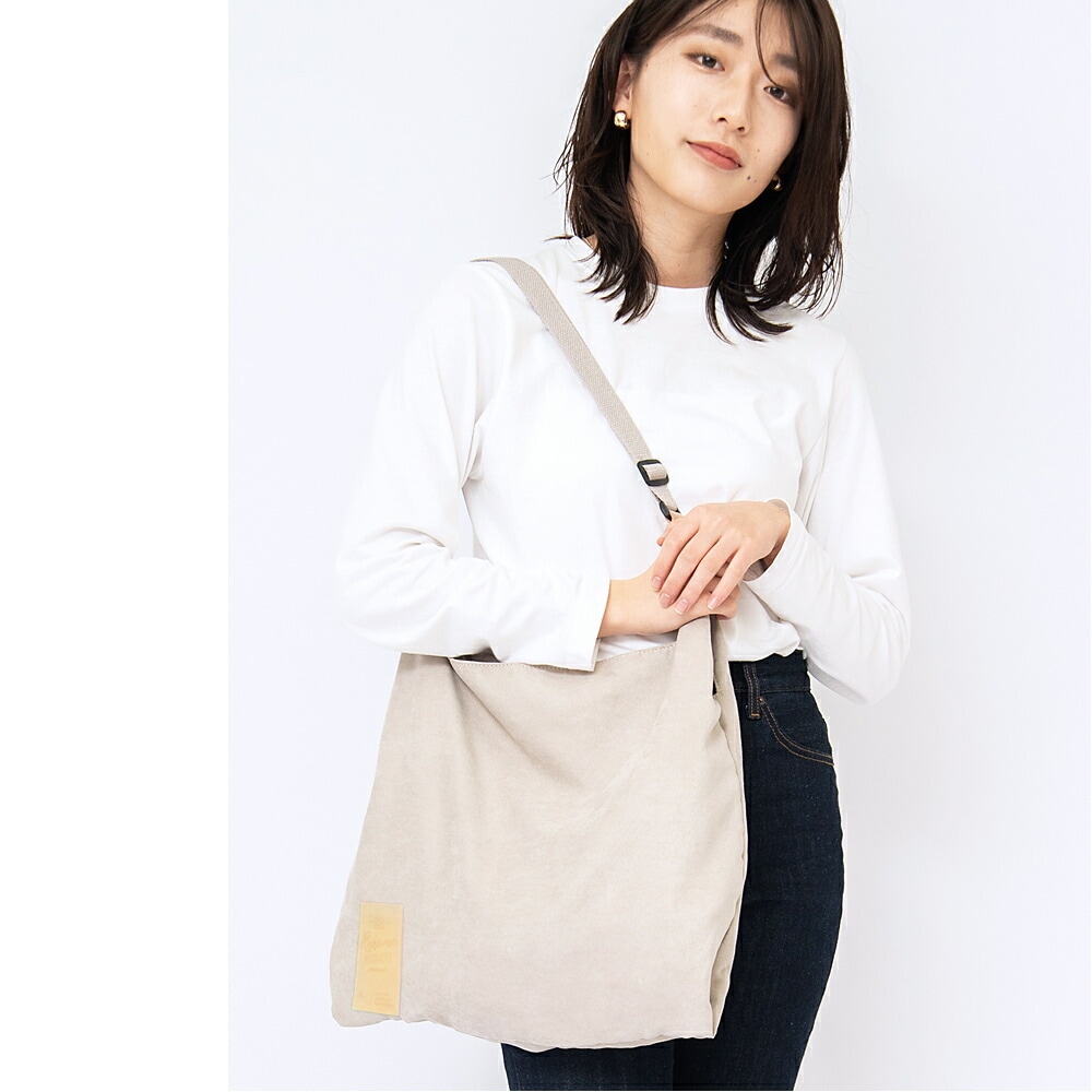 Rename くすみカラーピーチスキン ショルダーバッグ