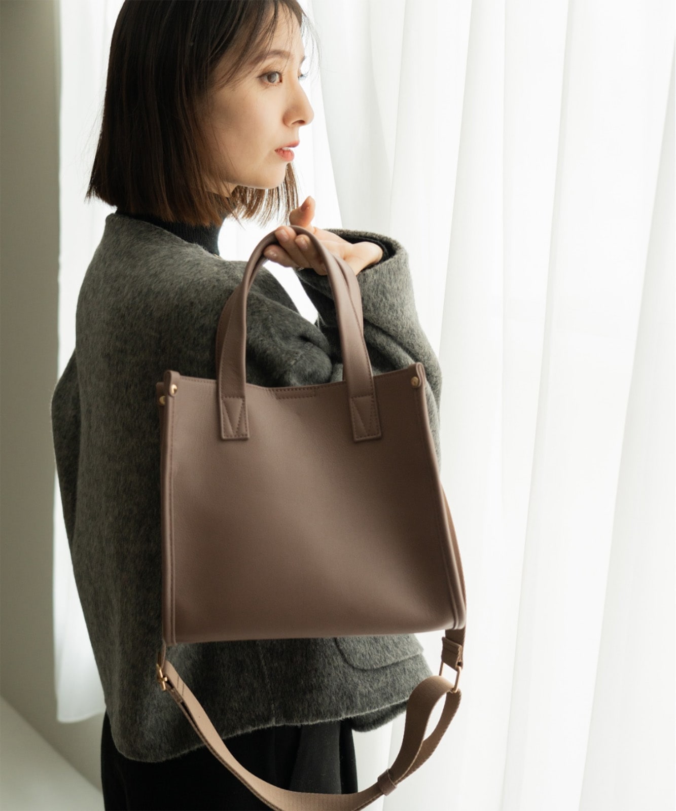 【 Rename 】 スクエア ミニ ボックス トートバッグ 本革 レザー レディース メンズ ユニセックス おしゃれ 高見え 上品 通勤 カジュアル 大人 女性 学生 RTL24010