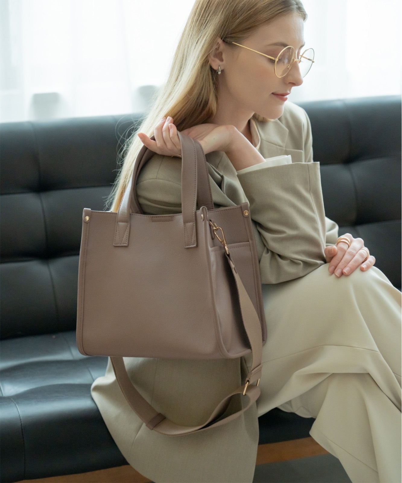 【 Rename 】 スクエア ミニ ボックス トートバッグ 本革 レザー レディース メンズ ユニセックス おしゃれ 高見え 上品 通勤 カジュアル 大人 女性 学生 RTL24010