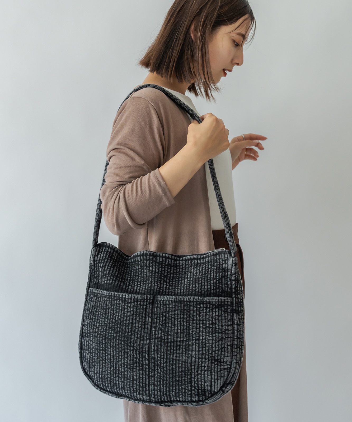 Rename  ヌビショルダーバッグ マザーズバッグ 斜めがけバッグ 丸洗いOK メンズ レディース