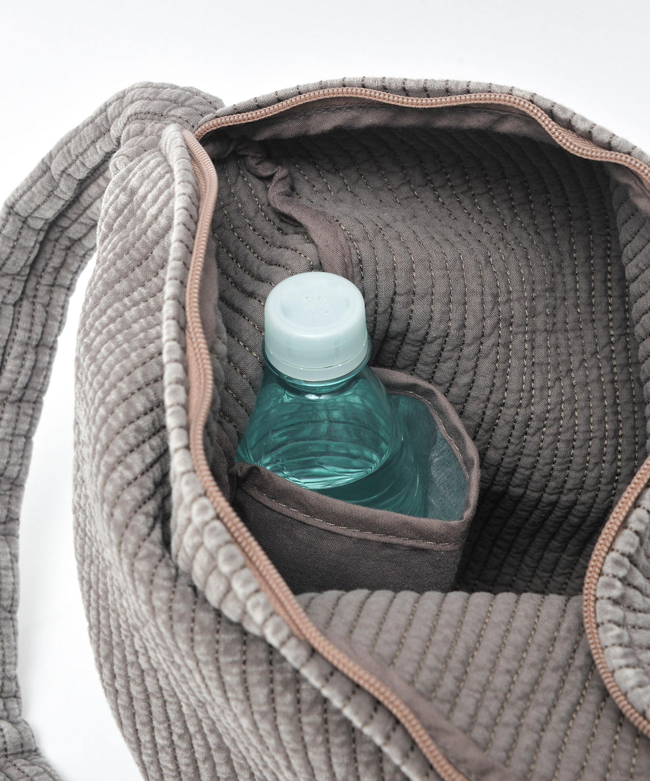 Rename  ヌビショルダーバッグ マザーズバッグ 斜めがけバッグ 丸洗いOK メンズ レディース