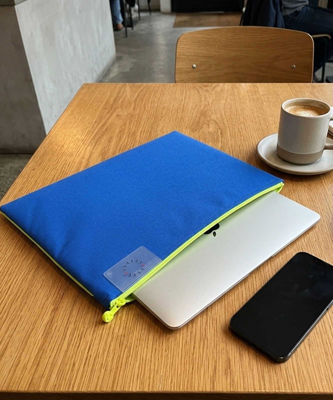 【 DEVICE select 】 サステナブル バイカラー PCスリーブケース パソコンケース 13インチ 14インチ A4 おしゃれ 韓国 メンズ レディース C192