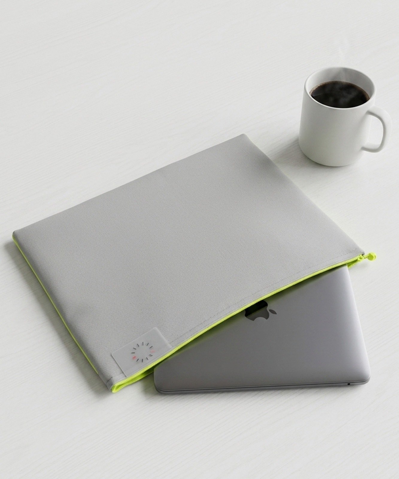 【 DEVICE select 】 サステナブル バイカラー PCスリーブケース パソコンケース 13インチ 14インチ A4 おしゃれ 韓国 メンズ レディース C192