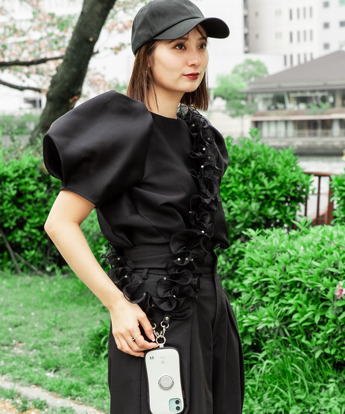 【 Rename 】 チュールフリル シアー スマホショルダー クロスボディストラップ マルチストラップ レディース ユニセックス 学生 旅行 ママ おしゃれ カジュアル RSN24023