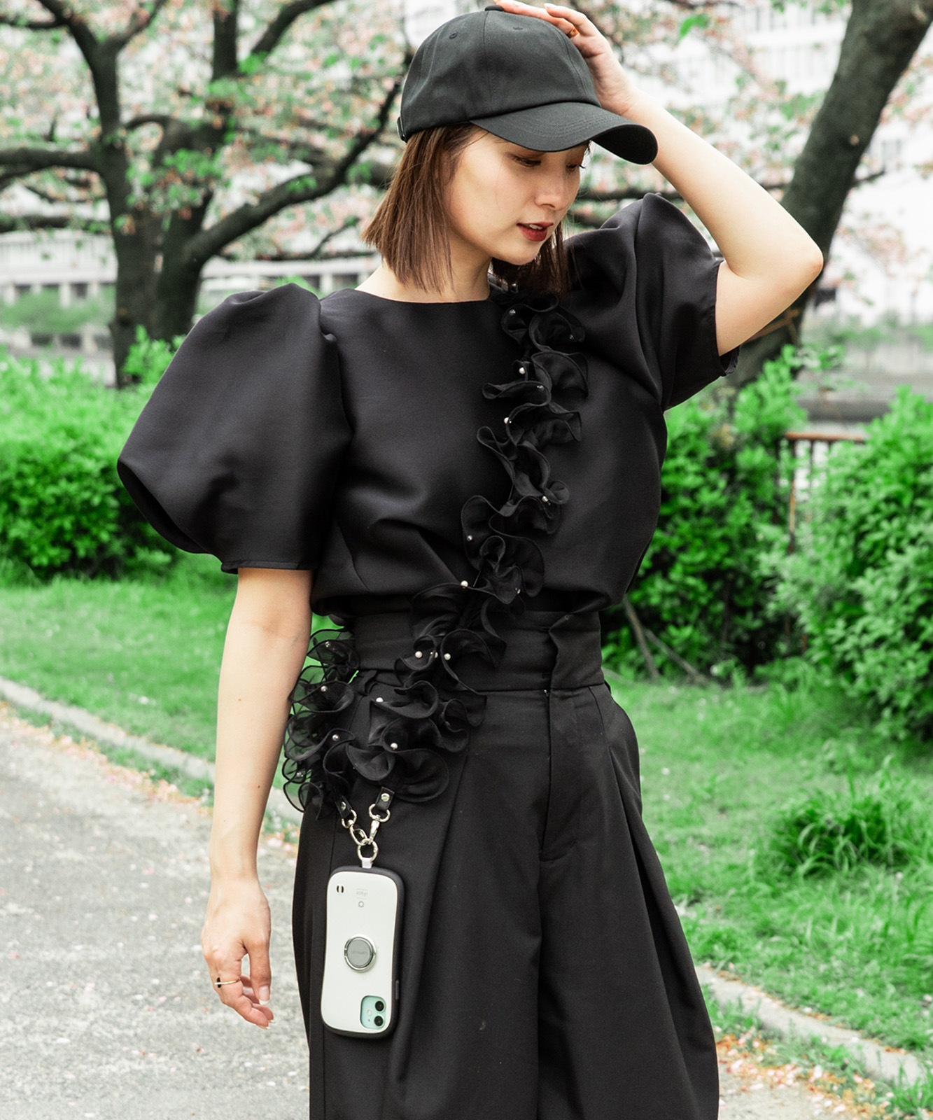 【 Rename 】 チュールフリル シアー スマホショルダー クロスボディストラップ マルチストラップ レディース ユニセックス 学生 旅行 ママ おしゃれ カジュアル RSN24023