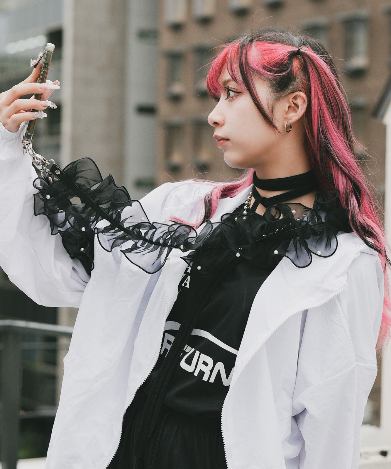 【 Rename 】 チュールフリル シアー スマホショルダー クロスボディストラップ マルチストラップ レディース ユニセックス 学生 旅行 ママ おしゃれ カジュアル RSN24023