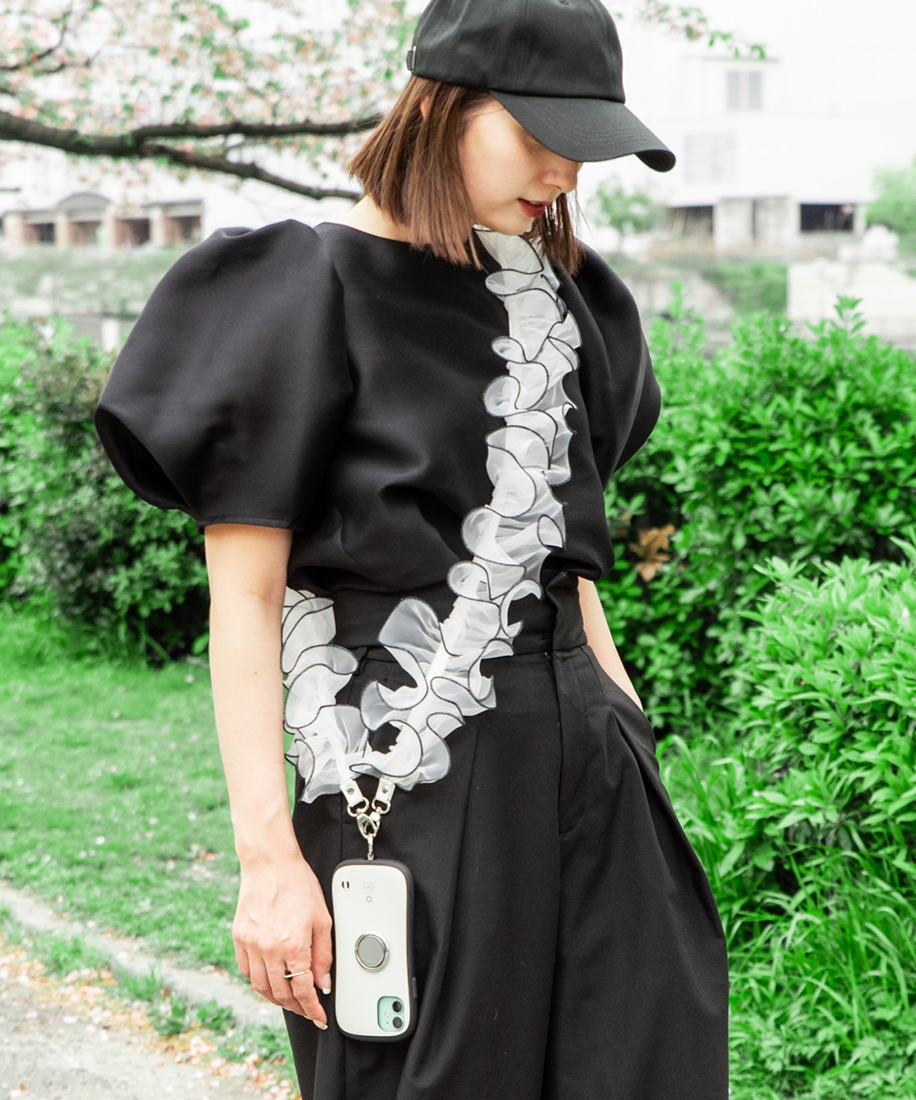 【 Rename 】 チュールフリル シアー スマホショルダー クロスボディストラップ マルチストラップ レディース ユニセックス 学生 旅行 ママ おしゃれ カジュアル RSN24023