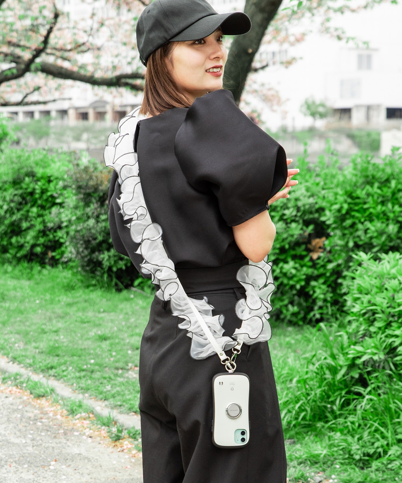 【 Rename 】 チュールフリル シアー スマホショルダー クロスボディストラップ マルチストラップ レディース ユニセックス 学生 旅行 ママ おしゃれ カジュアル RSN24023