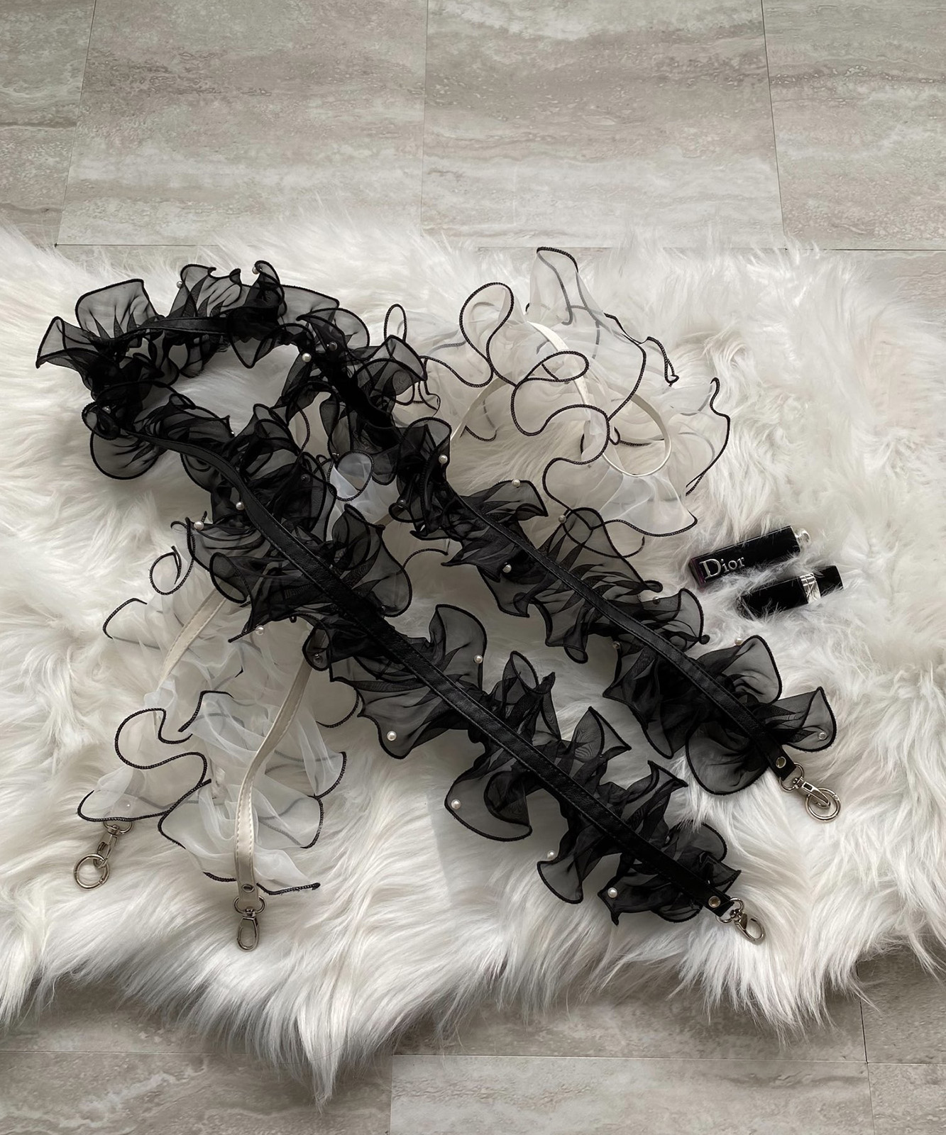 【 Rename 】 チュールフリル シアー スマホショルダー クロスボディストラップ マルチストラップ レディース ユニセックス 学生 旅行 ママ おしゃれ カジュアル RSN24023