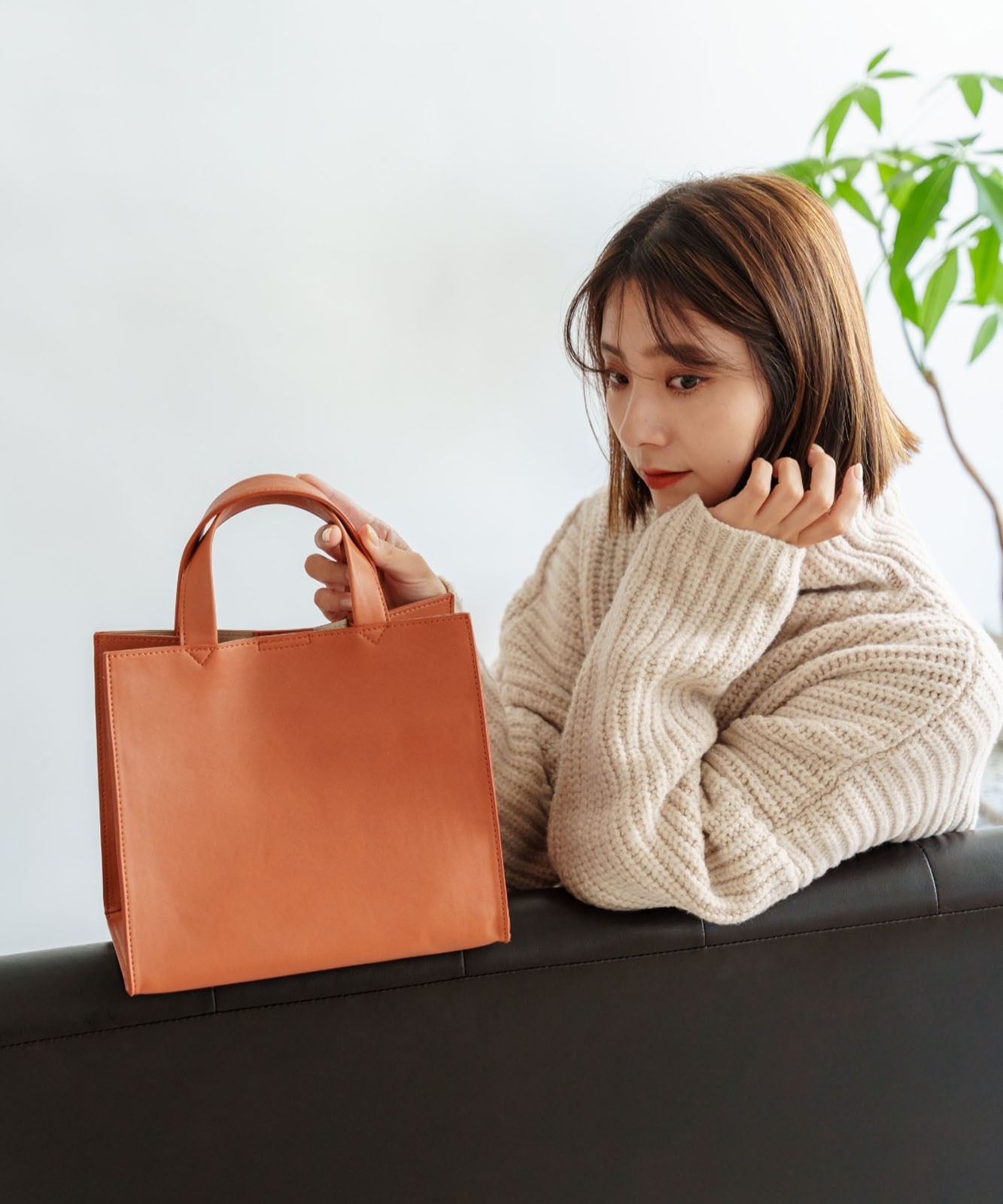 【 Rename 】 スクエア ミニトートバッグ フェイクレザー レディース メンズ ユニセックス おしゃれ 通勤 通学 ママ 学生 RTG22233