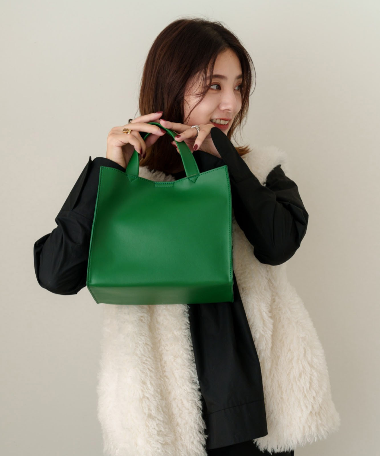 【 Rename 】 スクエア ミニトートバッグ フェイクレザー レディース メンズ ユニセックス おしゃれ 通勤 通学 ママ 学生 RTG22233