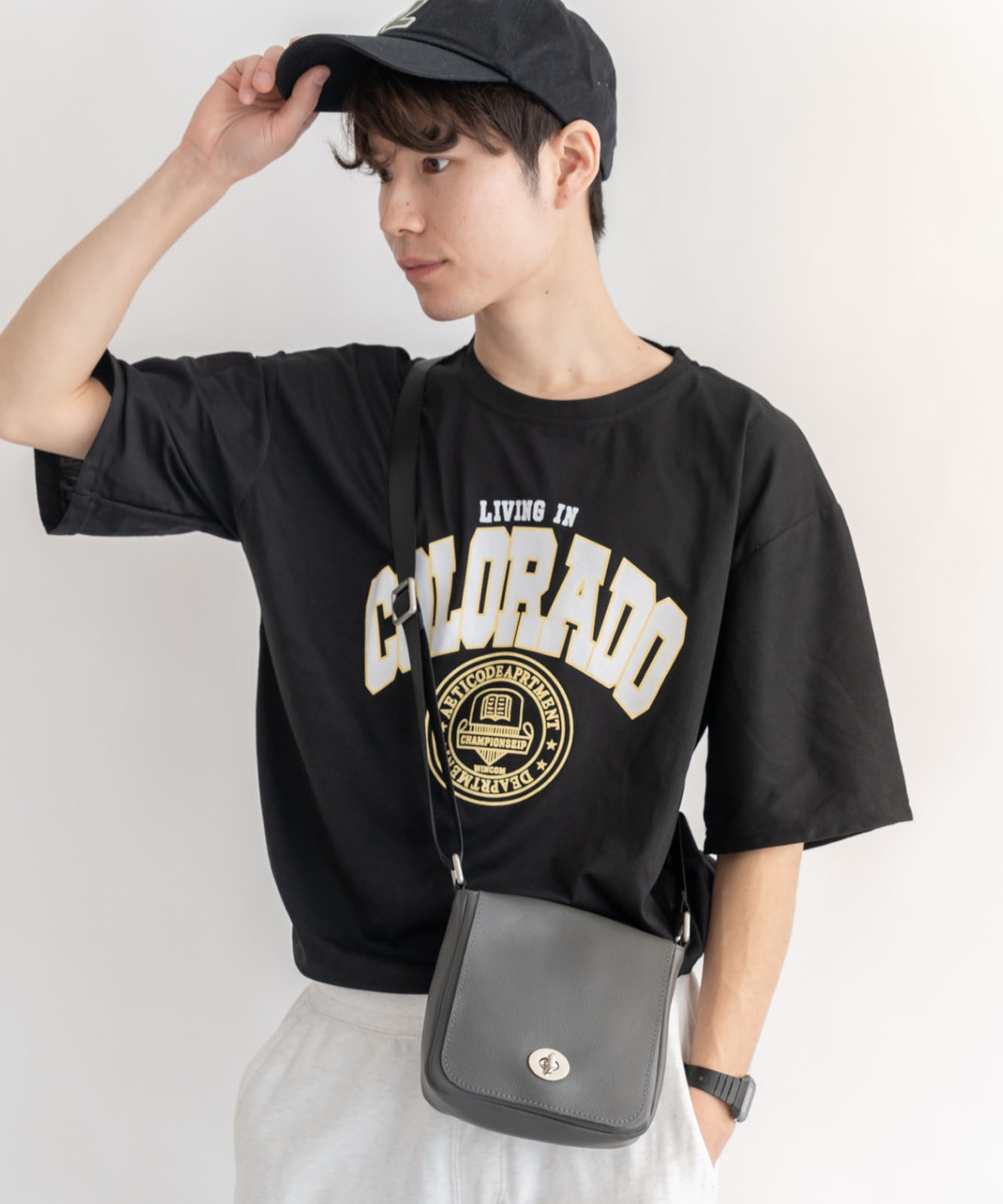 DEVICE＋ カウレザー フロントバックル ミニショルダーバッグ