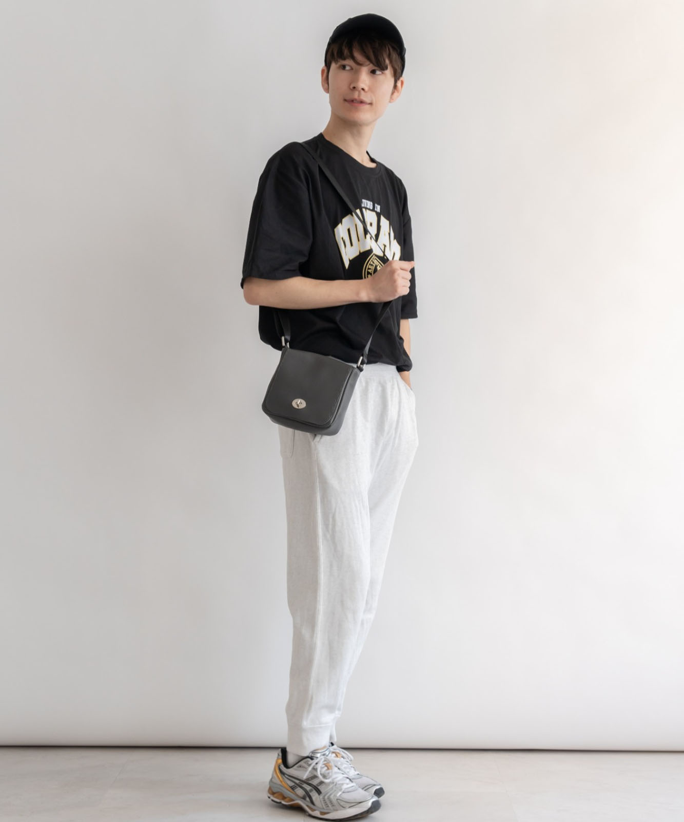 DEVICE＋ カウレザー フロントバックル ミニショルダーバッグ