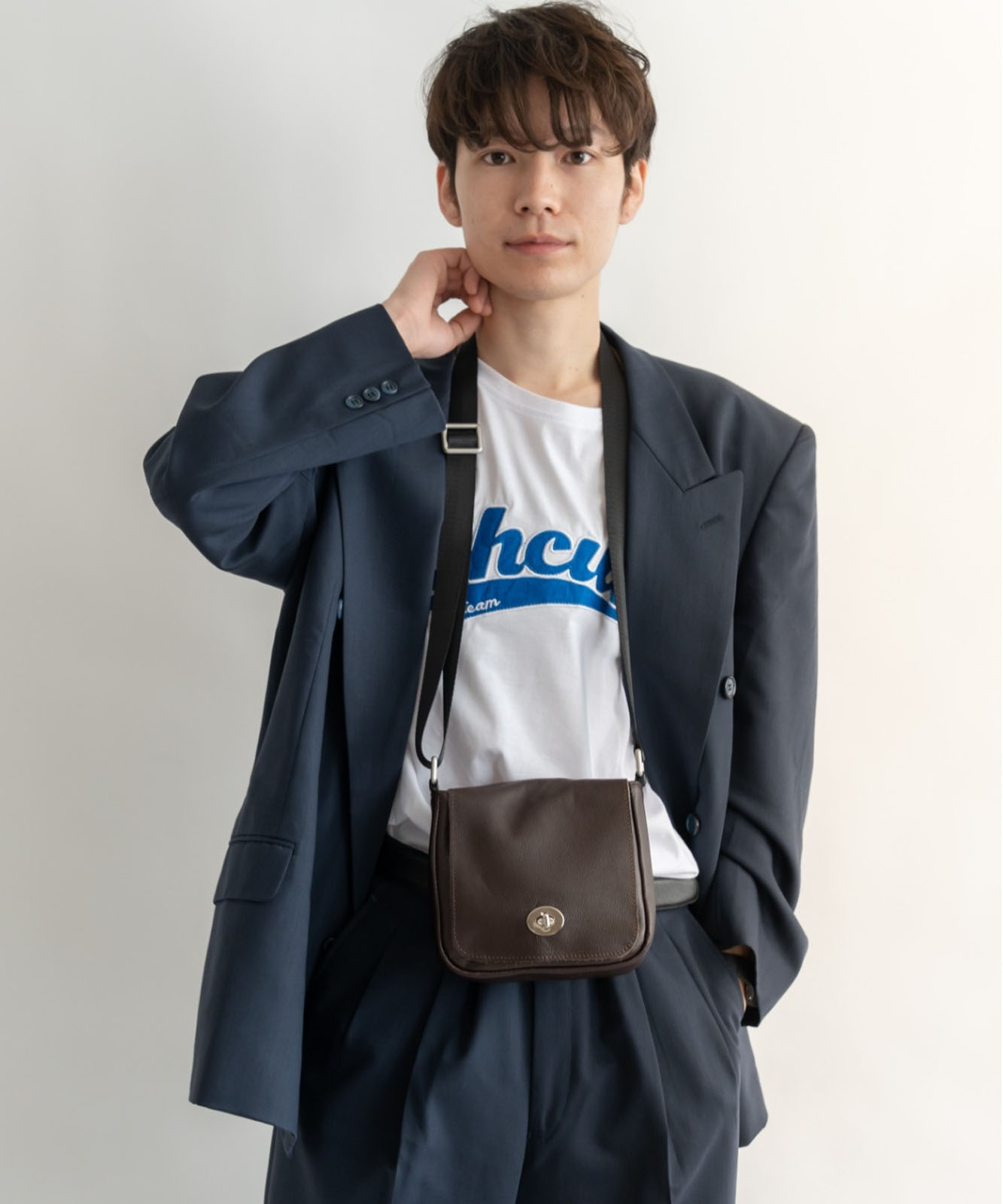 DEVICE＋ カウレザー フロントバックル ミニショルダーバッグ