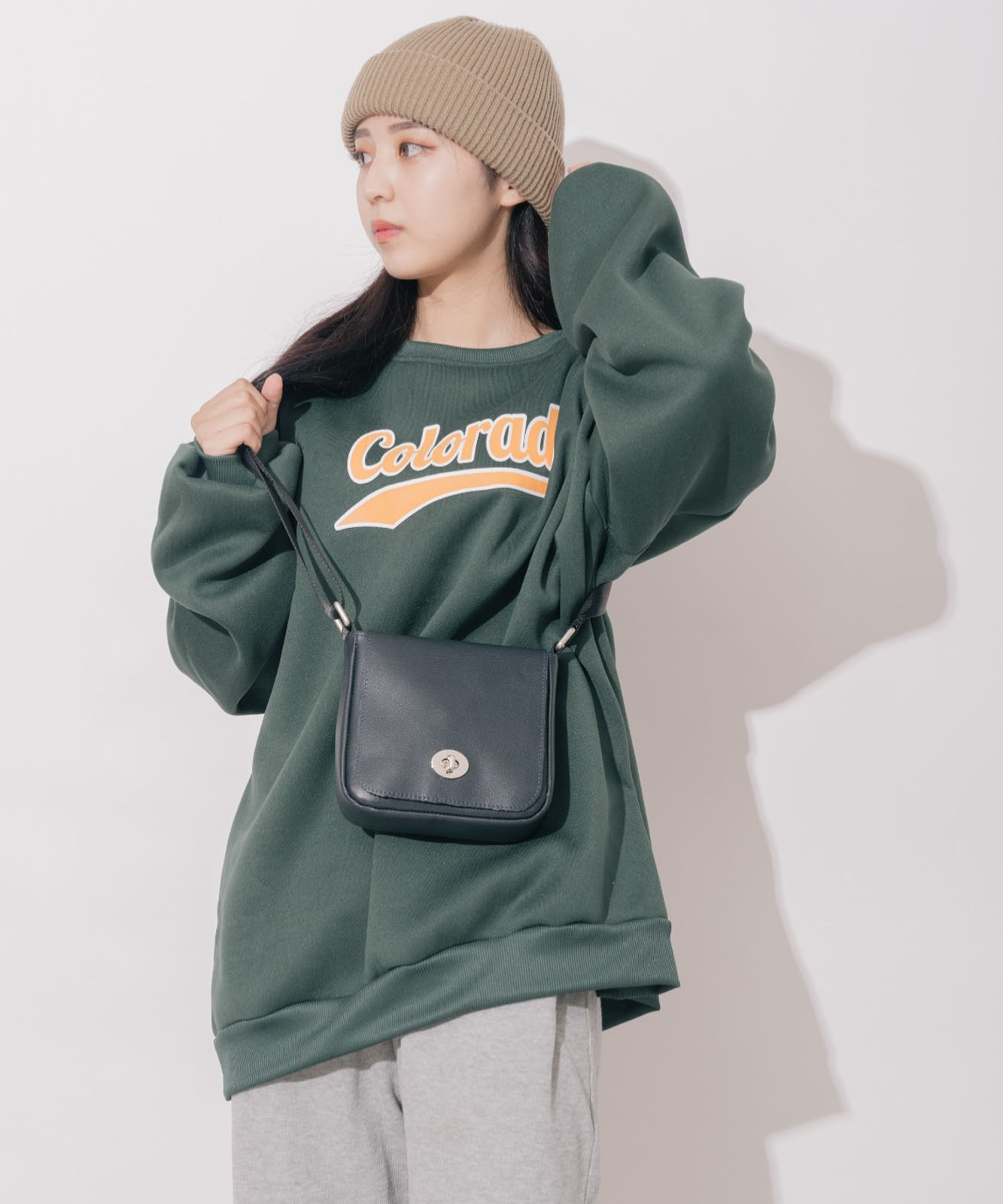 DEVICE＋ カウレザー フロントバックル ミニショルダーバッグ