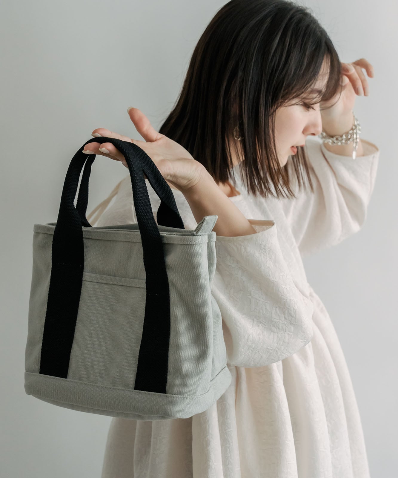 Rename ファスナー付 仕切り ミニ トートバッグ