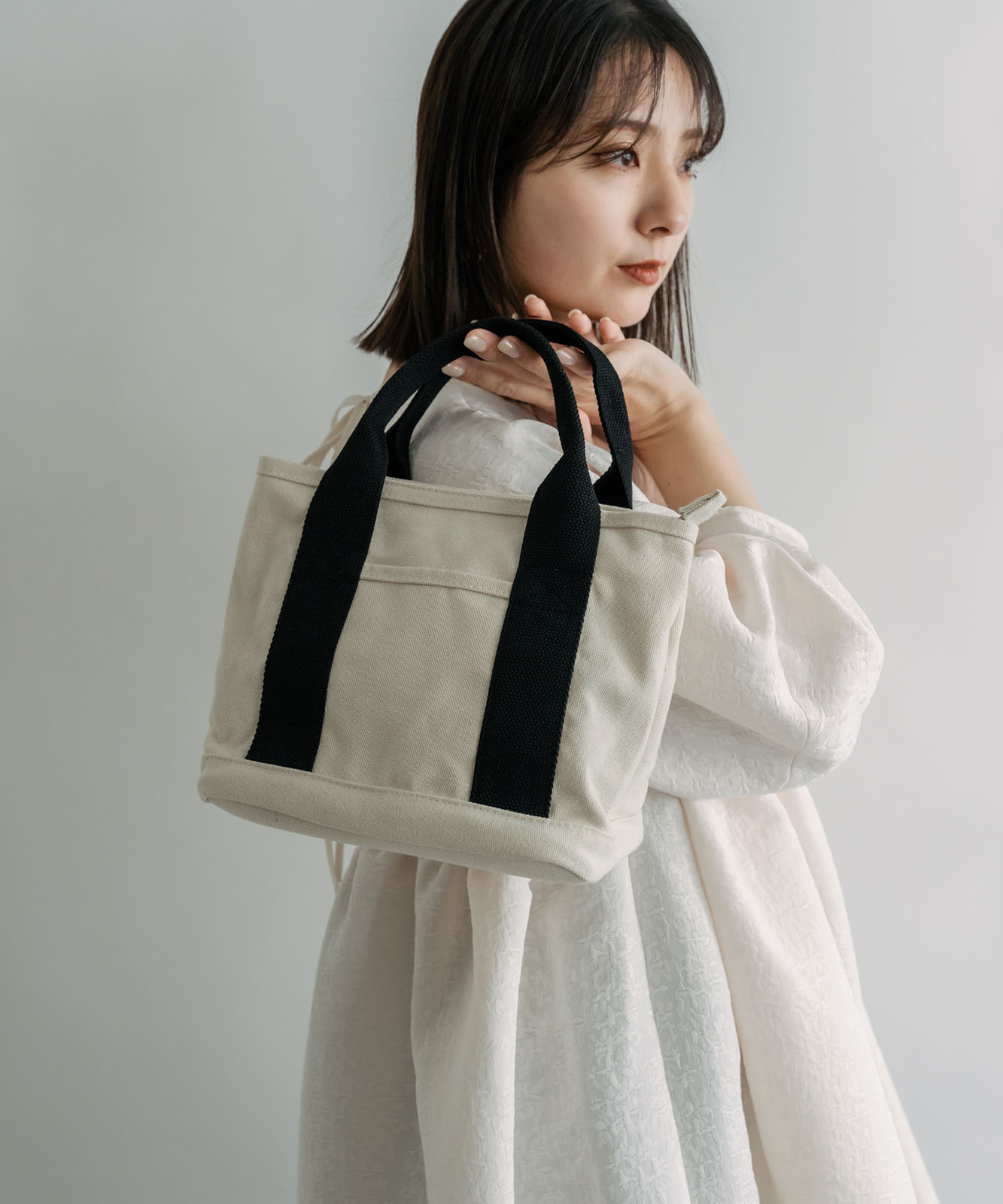 Rename ファスナー付 仕切り ミニ トートバッグ