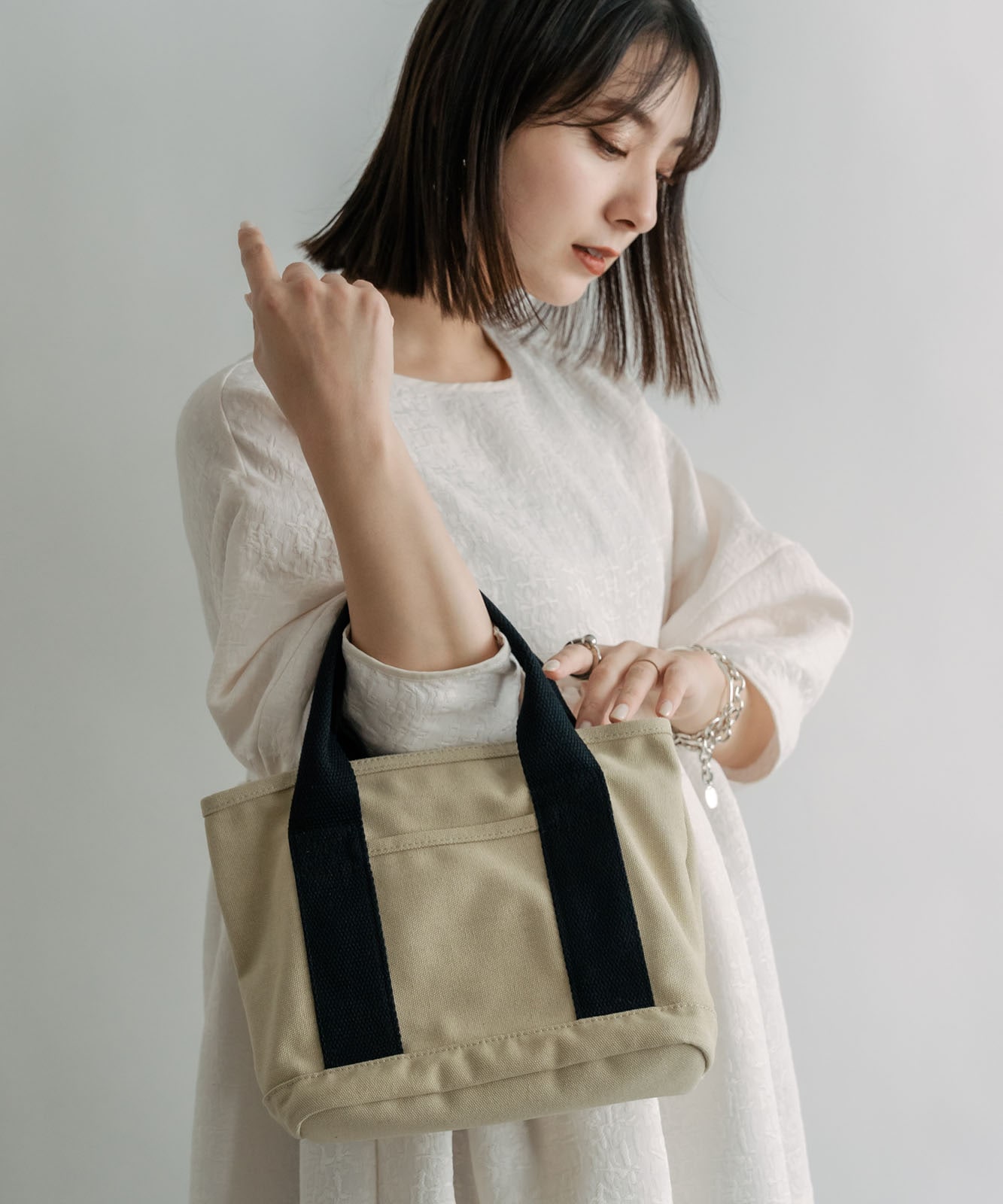 Rename ファスナー付 仕切り ミニ トートバッグ