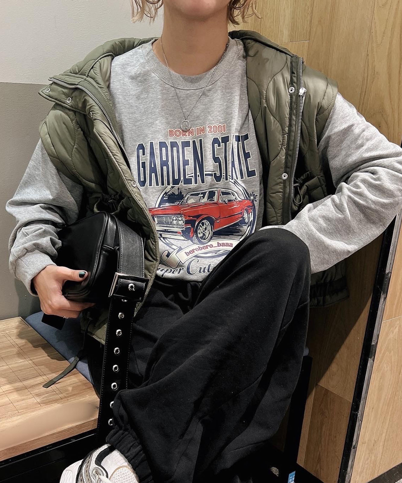 ルーズグラフィックプリント スウェット トレーナー メンズ レディース 秋服 冬服