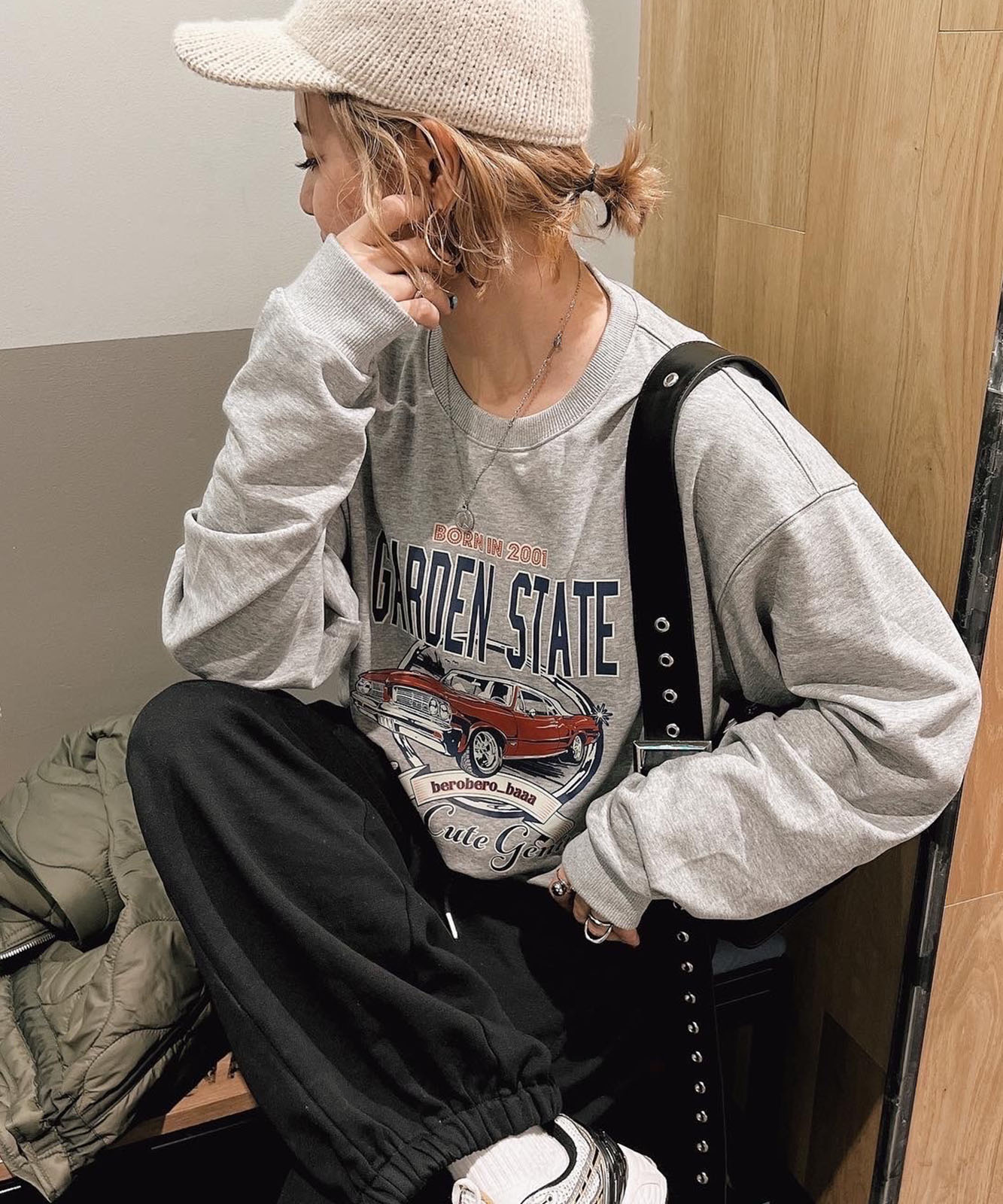 ルーズグラフィックプリント スウェット トレーナー メンズ レディース 秋服 冬服