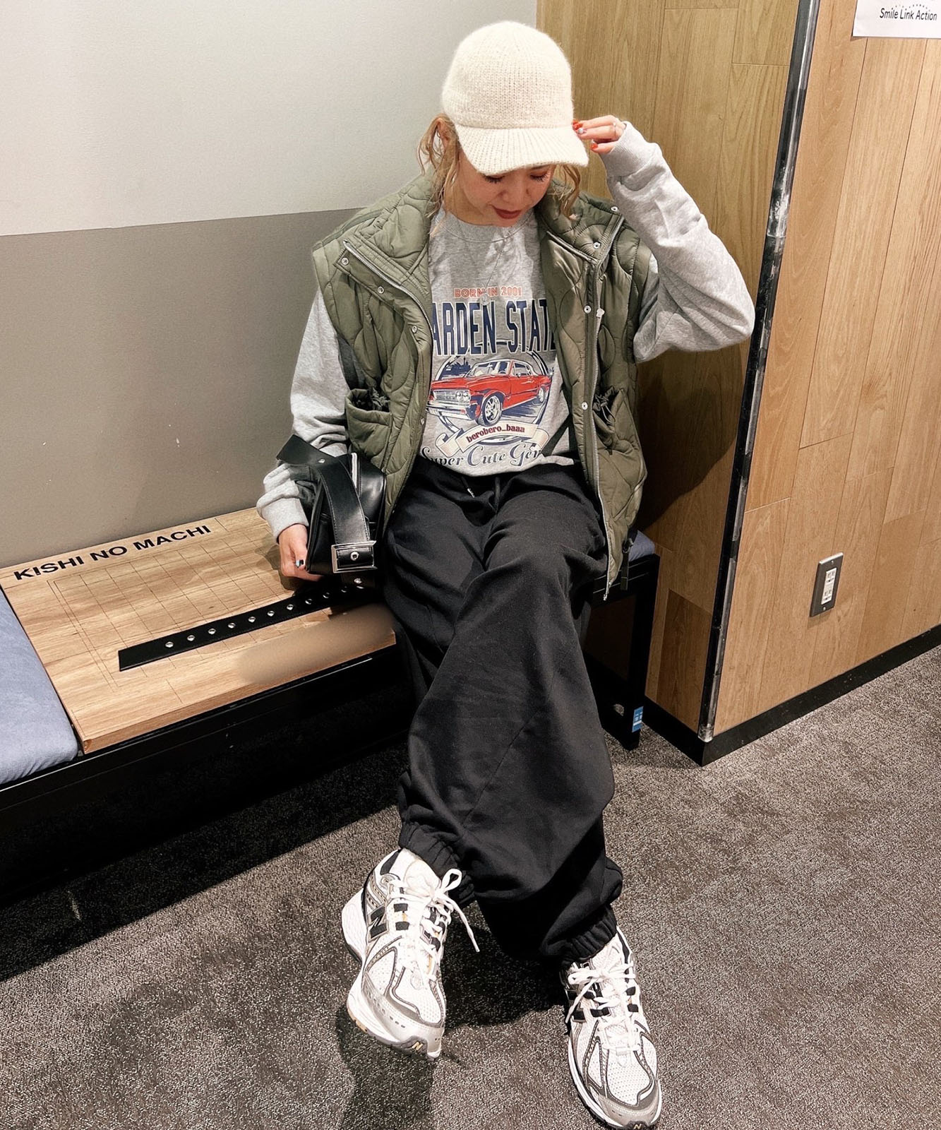 ルーズグラフィックプリント スウェット トレーナー メンズ レディース 秋服 冬服