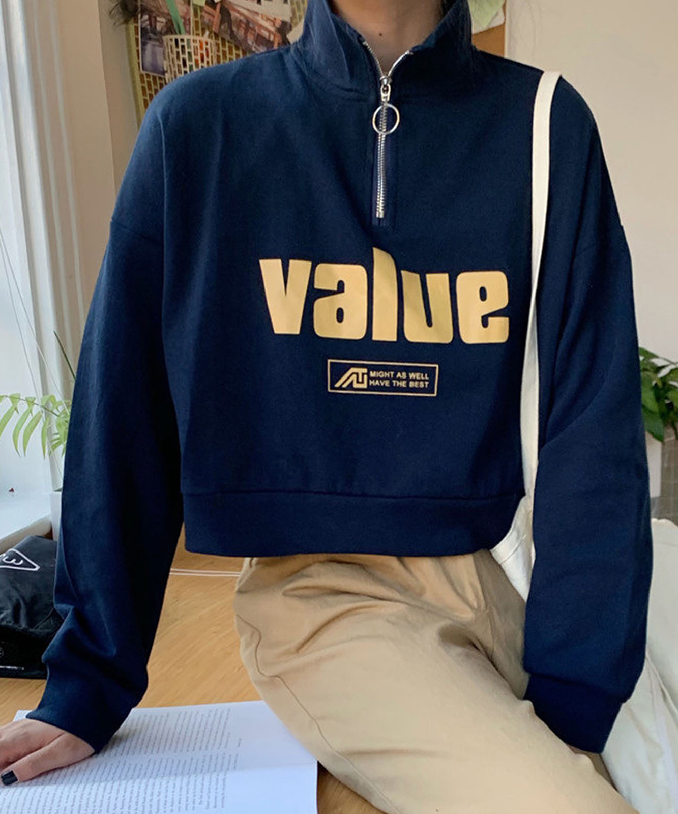 DEVICE select 韓国風フロントロゴ ハーフジップ スウェットトレーナー(ショート丈) レディース