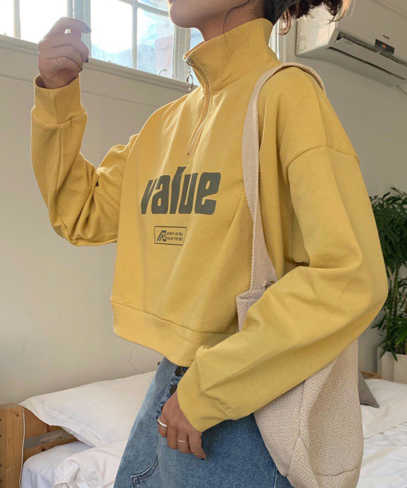 DEVICE select 韓国風フロントロゴ ハーフジップ スウェットトレーナー(ショート丈) レディース