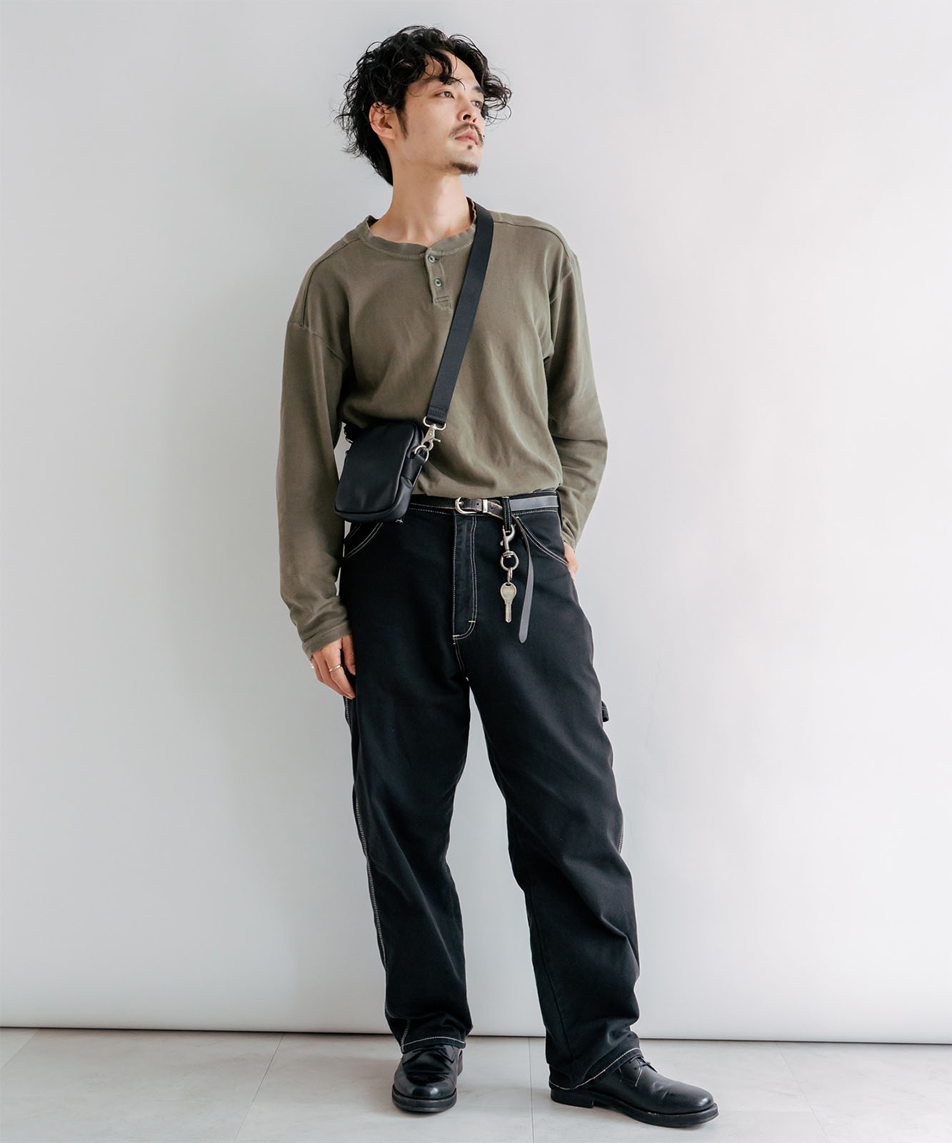 DEVICE＋ 本革カウレザー ミニショルダーバッグ