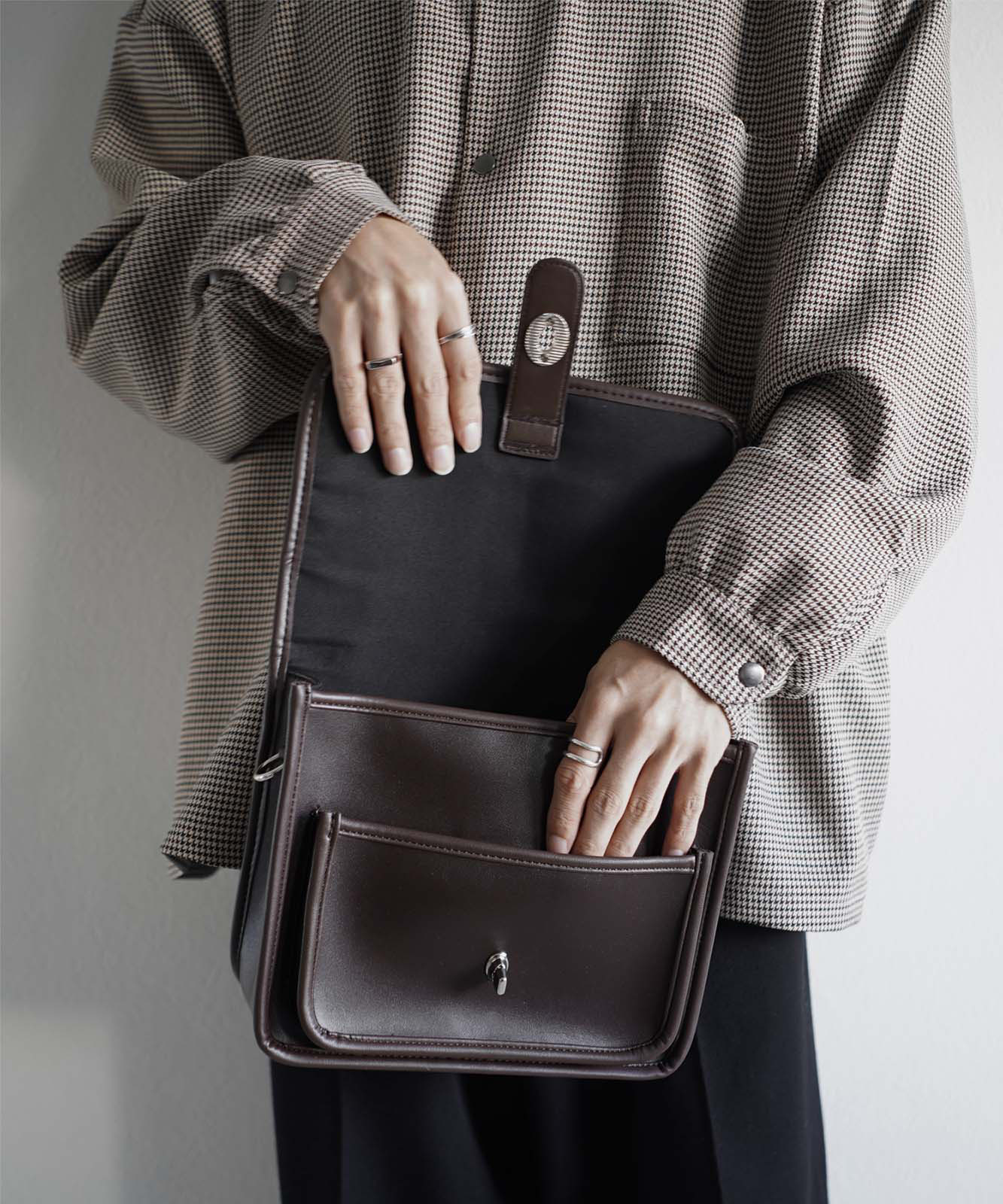 【 DEVICE × こーせコラボ 】 Rename フロントバックル 横型 ショルダーバッグ メンズ レディース ユニセックス 学生 おしゃれ ミニショルダー きれいめ カジュアル 高級感 RSG22036