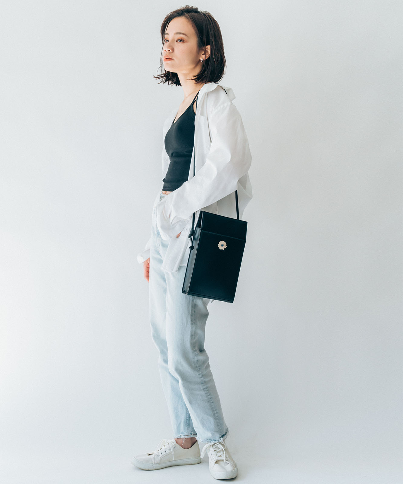 バック　小物 Rename フラワー ロゴ刺繍 ショルダーバッグ RSG22429