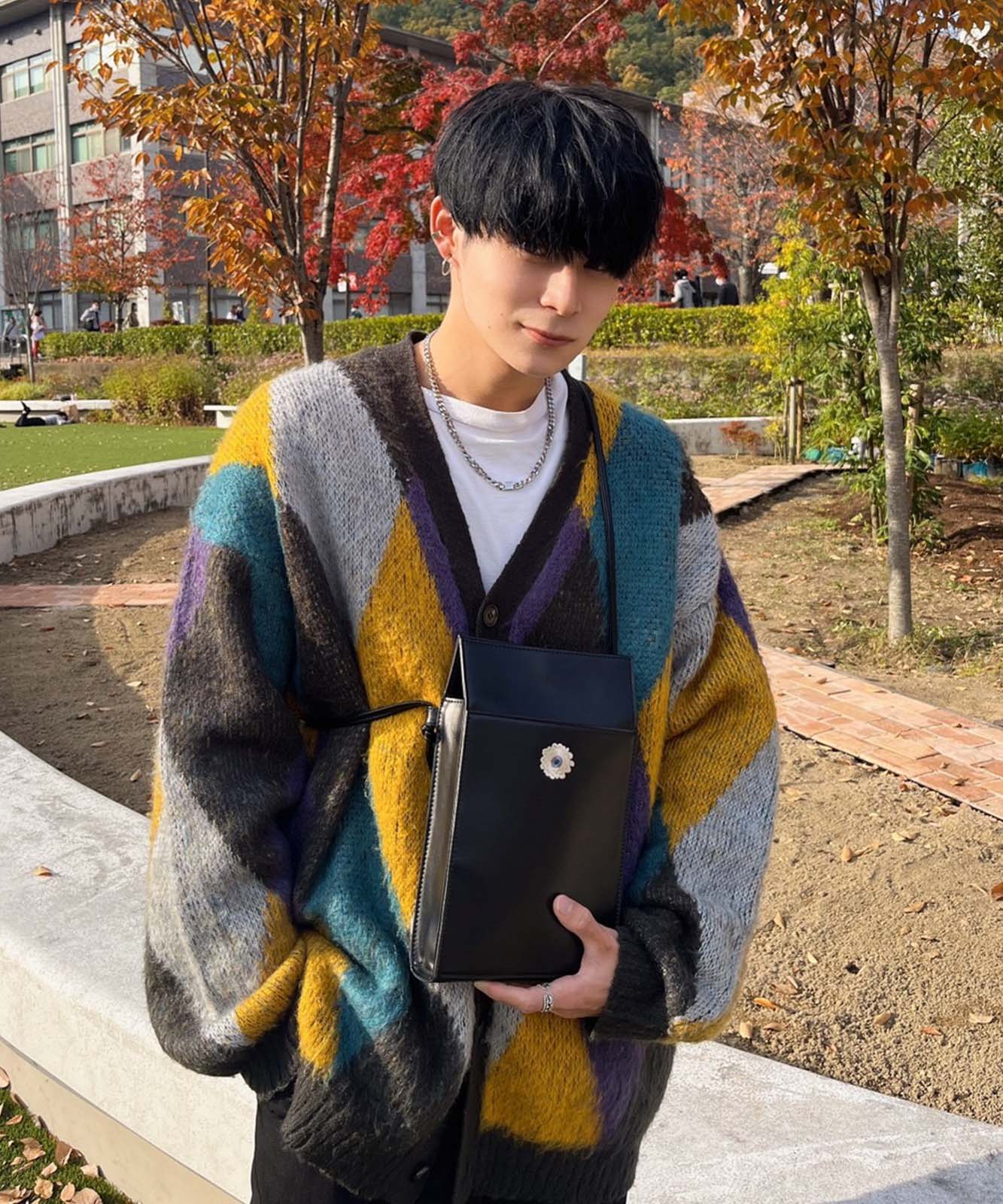 Rename フラワー  ロゴ刺繍 ショルダーバッグ